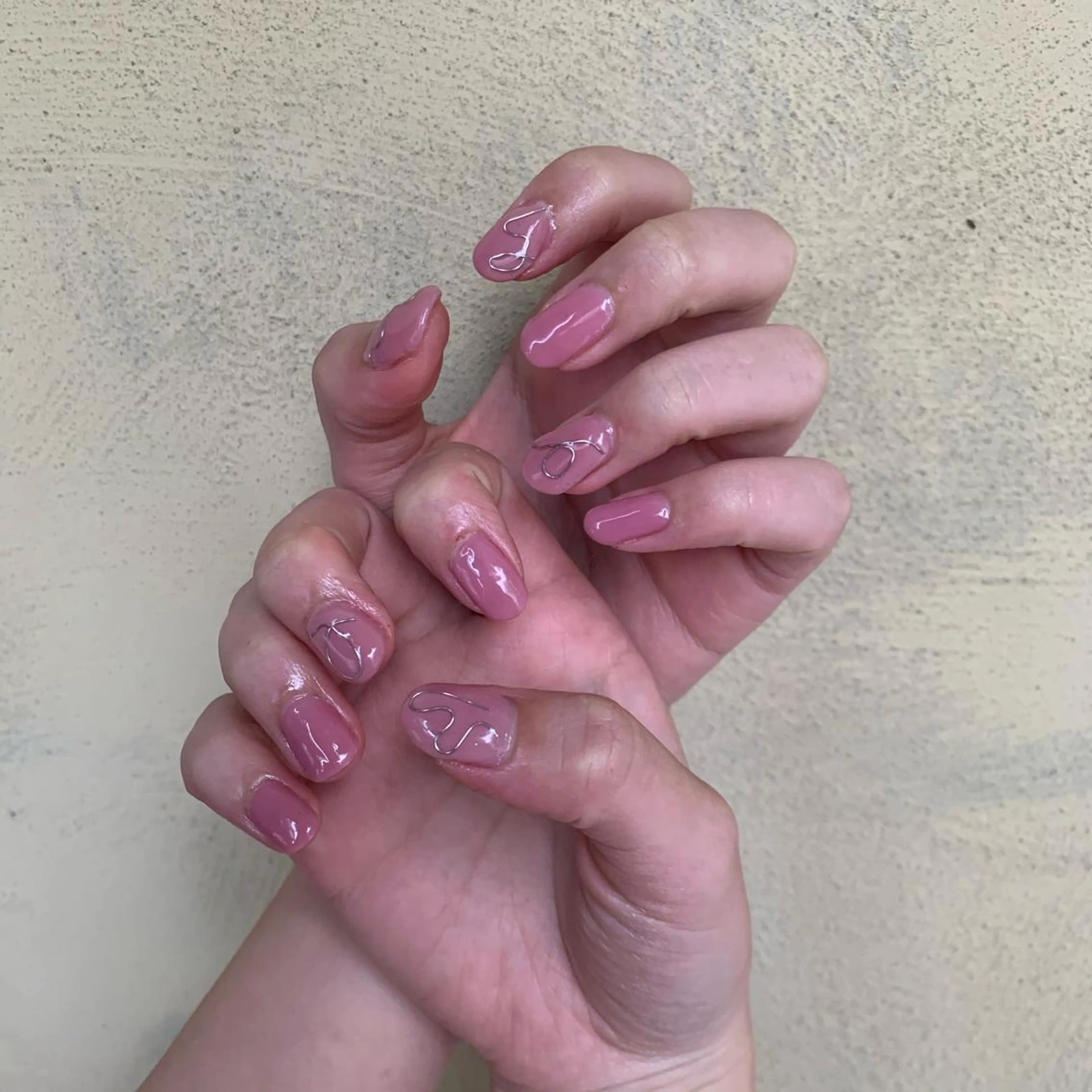 社会人応援メニュー⭐️派手にネイルできないけどワンカラーネイルでシンプルにしたい方⭐️の写真