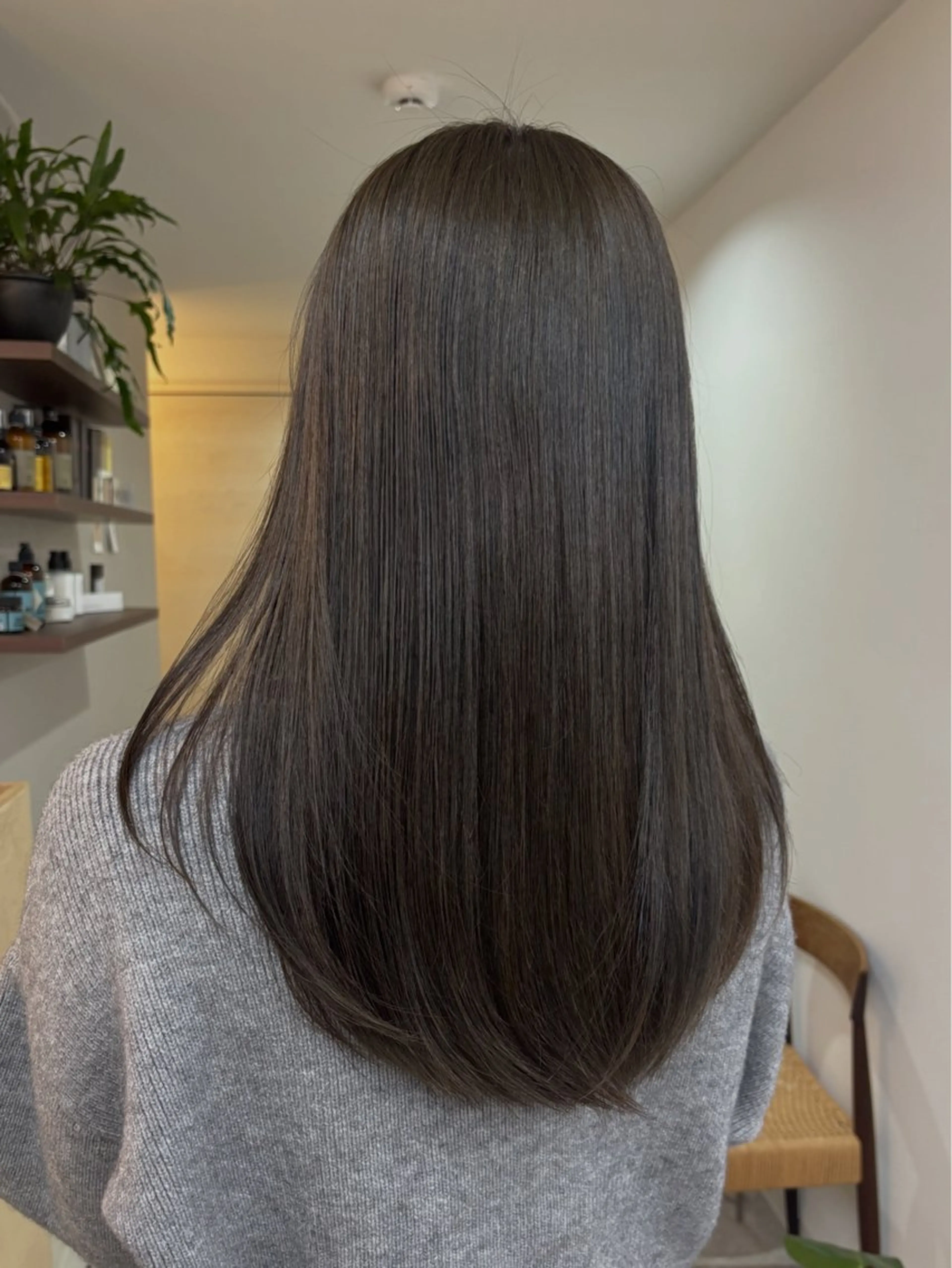 セミロング カラー オリーブカラー ヘアカラー 權軒 真尋 /モデル様募集中のヘアスタイル