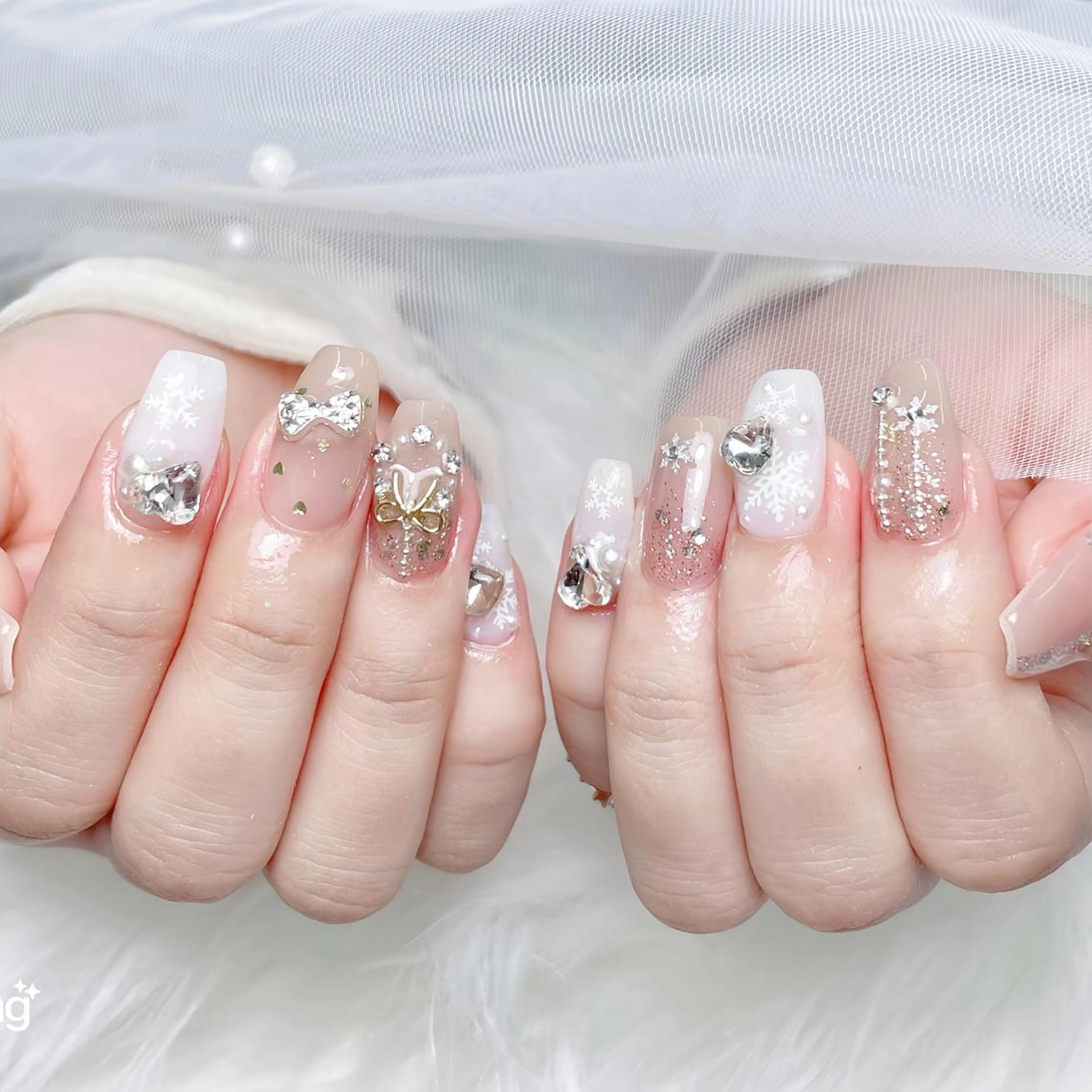 ネイル queens nailsalonのネイルデザイン