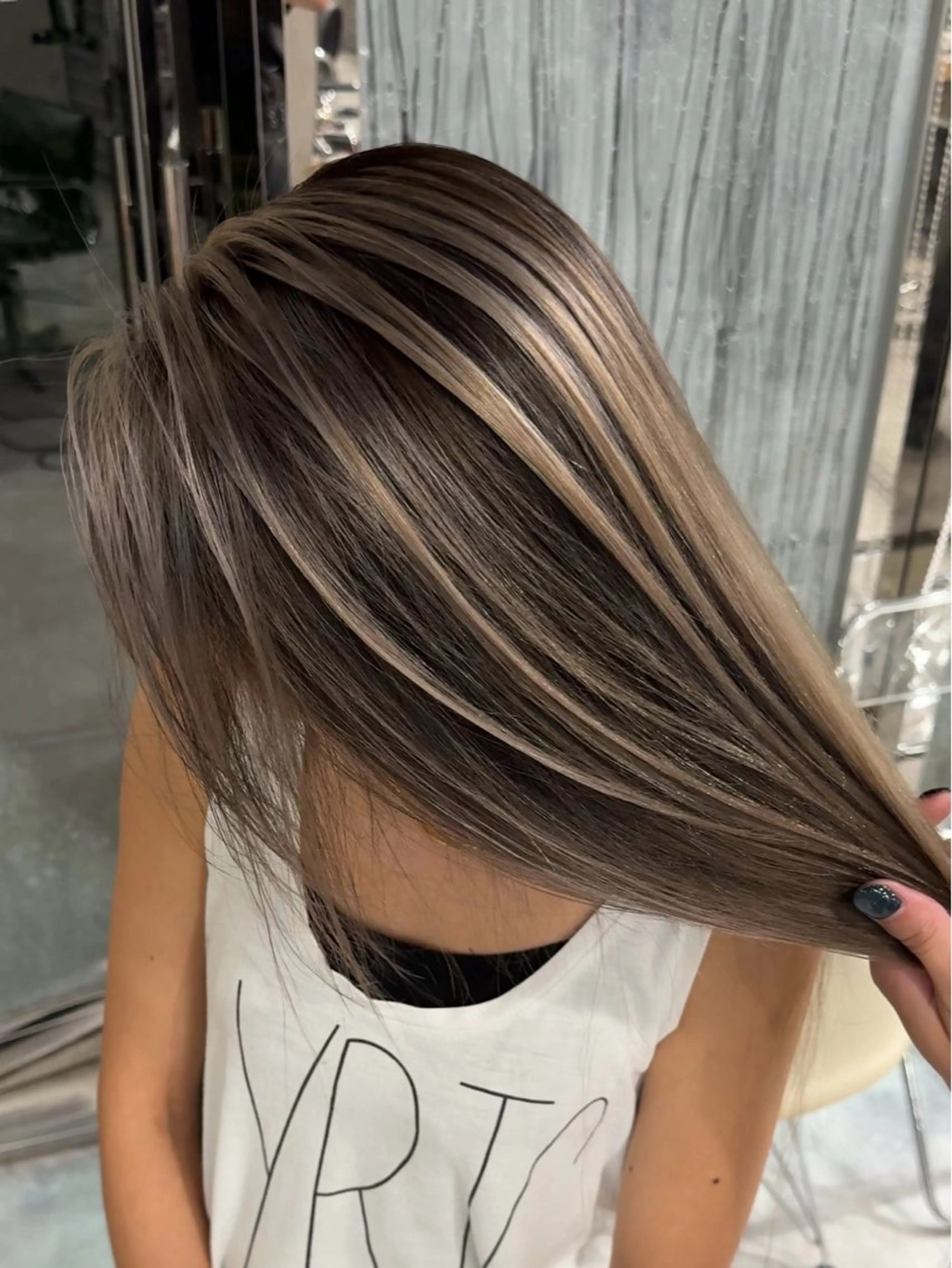 ロング 外国人風カラー ハイライト レイヤーカット ヘアカラー Nao/ 大宮/外国人風カラーのヘアスタイル