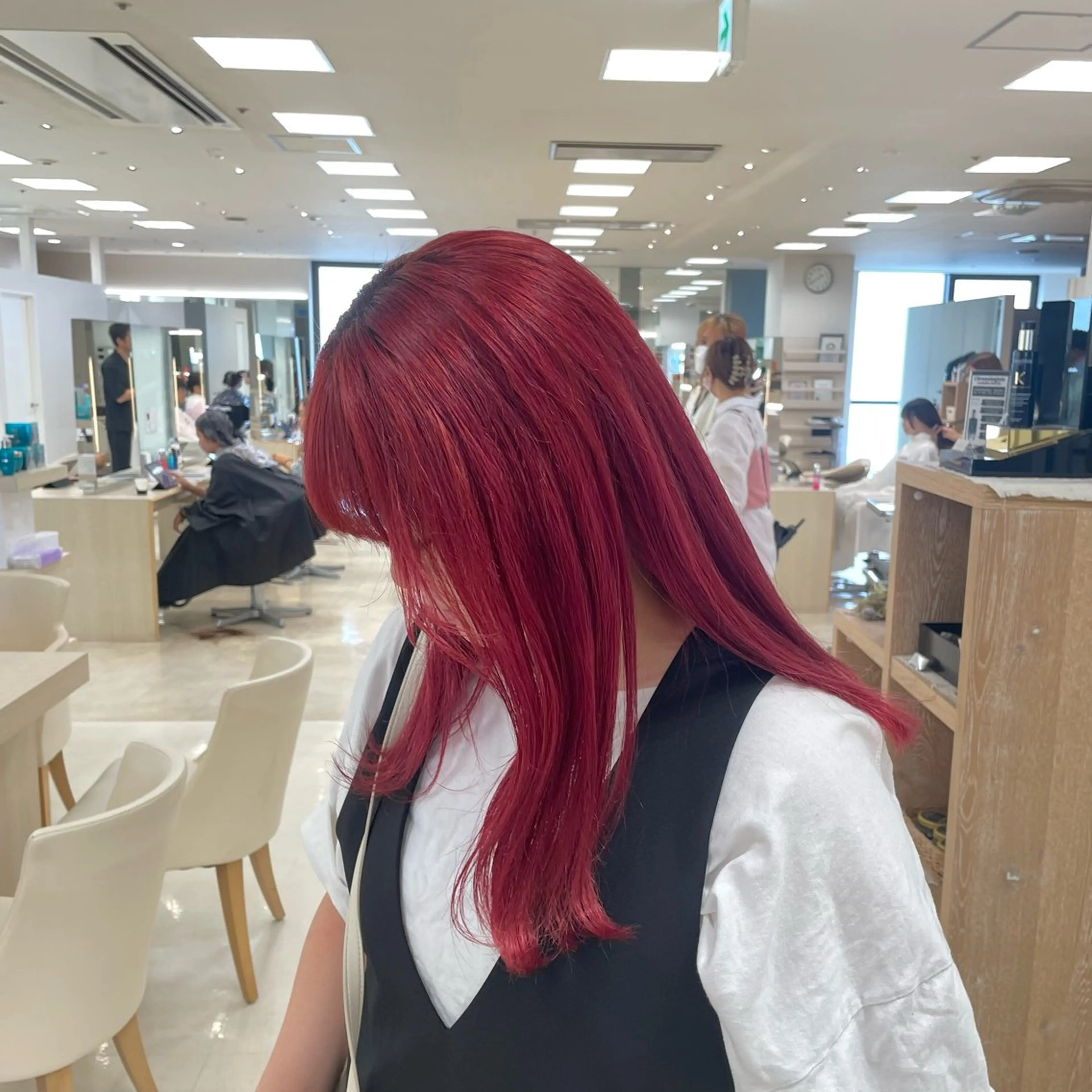 ロング カラー 透明感ベージュ🎀 レイヤー/AOのヘアスタイル