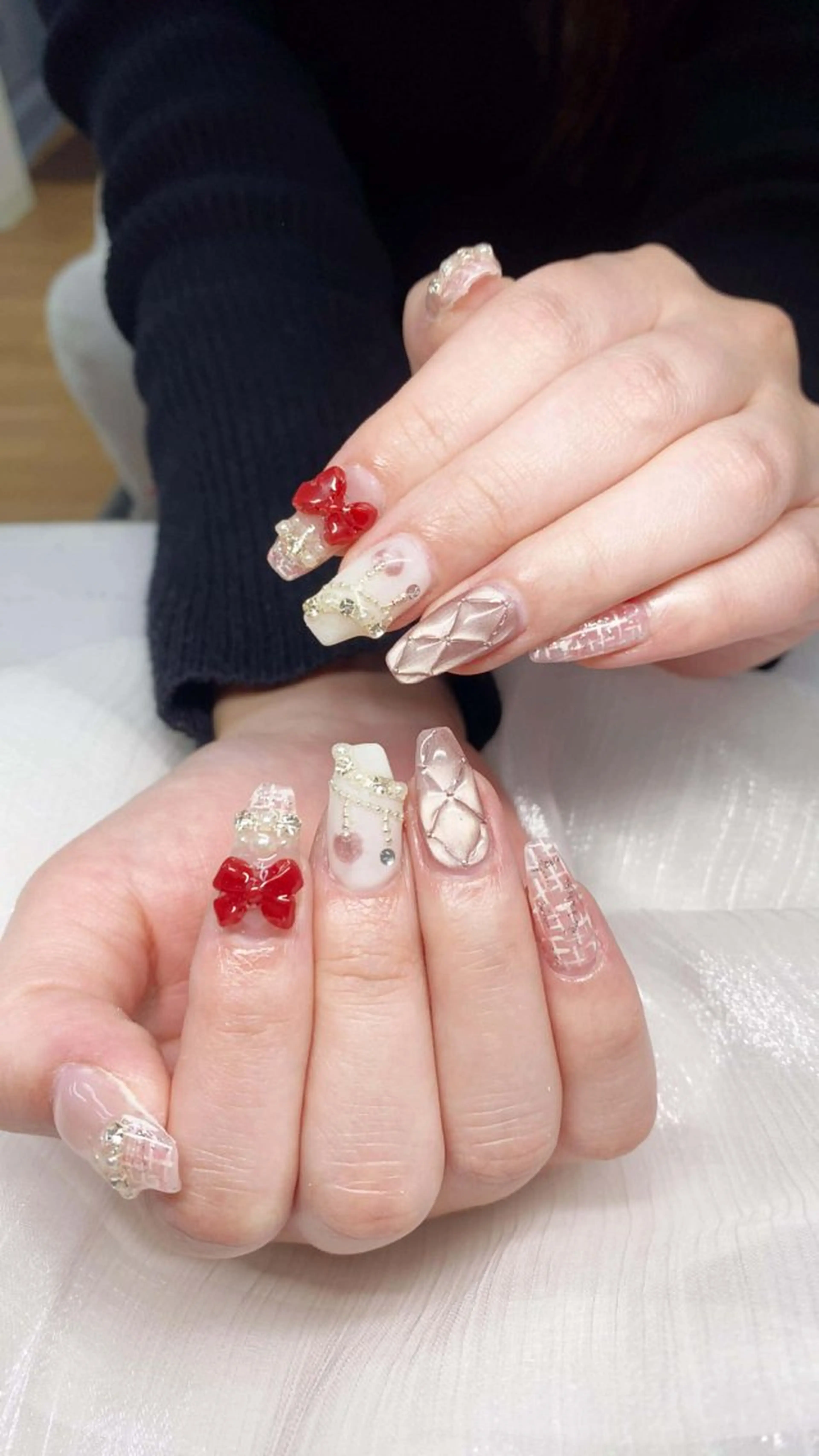 ネイル 成人式 フレンチネイル グラデーション 韓国ネイル マグネットネイル ハンドネイル ハンドケア Hara Nail 【パラジェル使用】のネイルデザイン