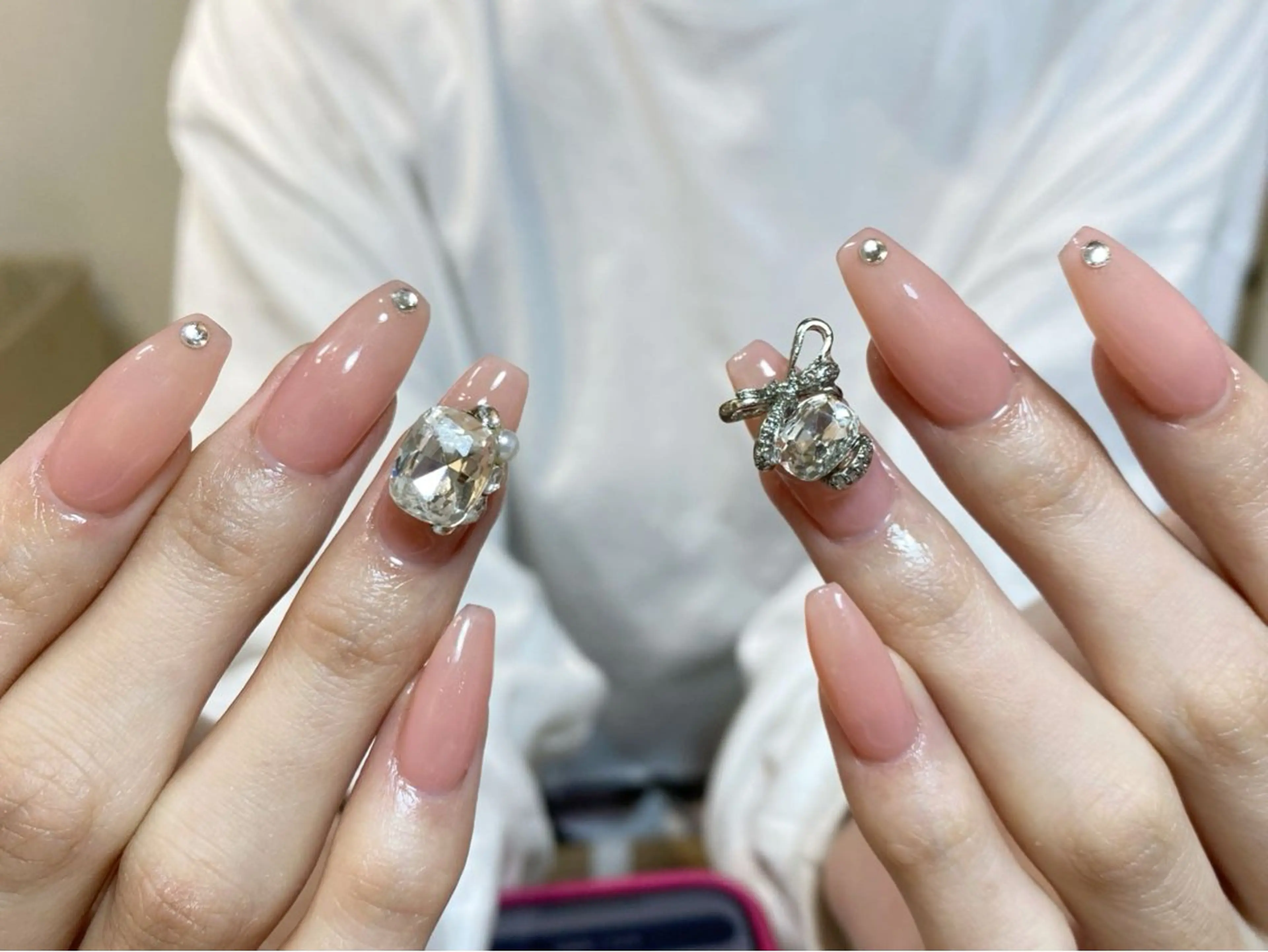 ネイル キラキラネイル ストーンネイル Venus nail チップ長さだし専門店のネイルデザイン