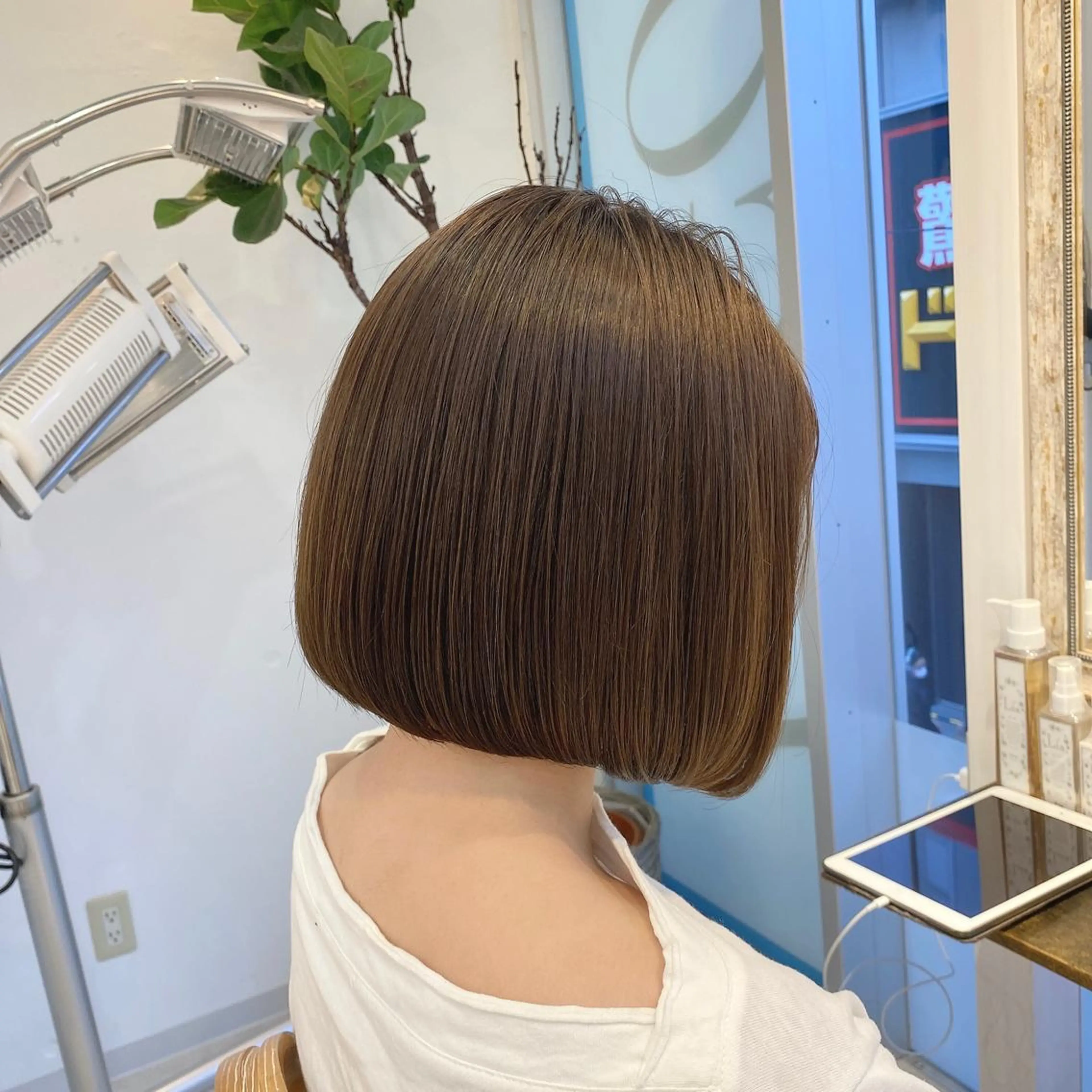 ショート カラー カット ヘアカラー トリートメント ブリーチなし✨艶髪 カラー𓃲YAGIのヘアスタイル