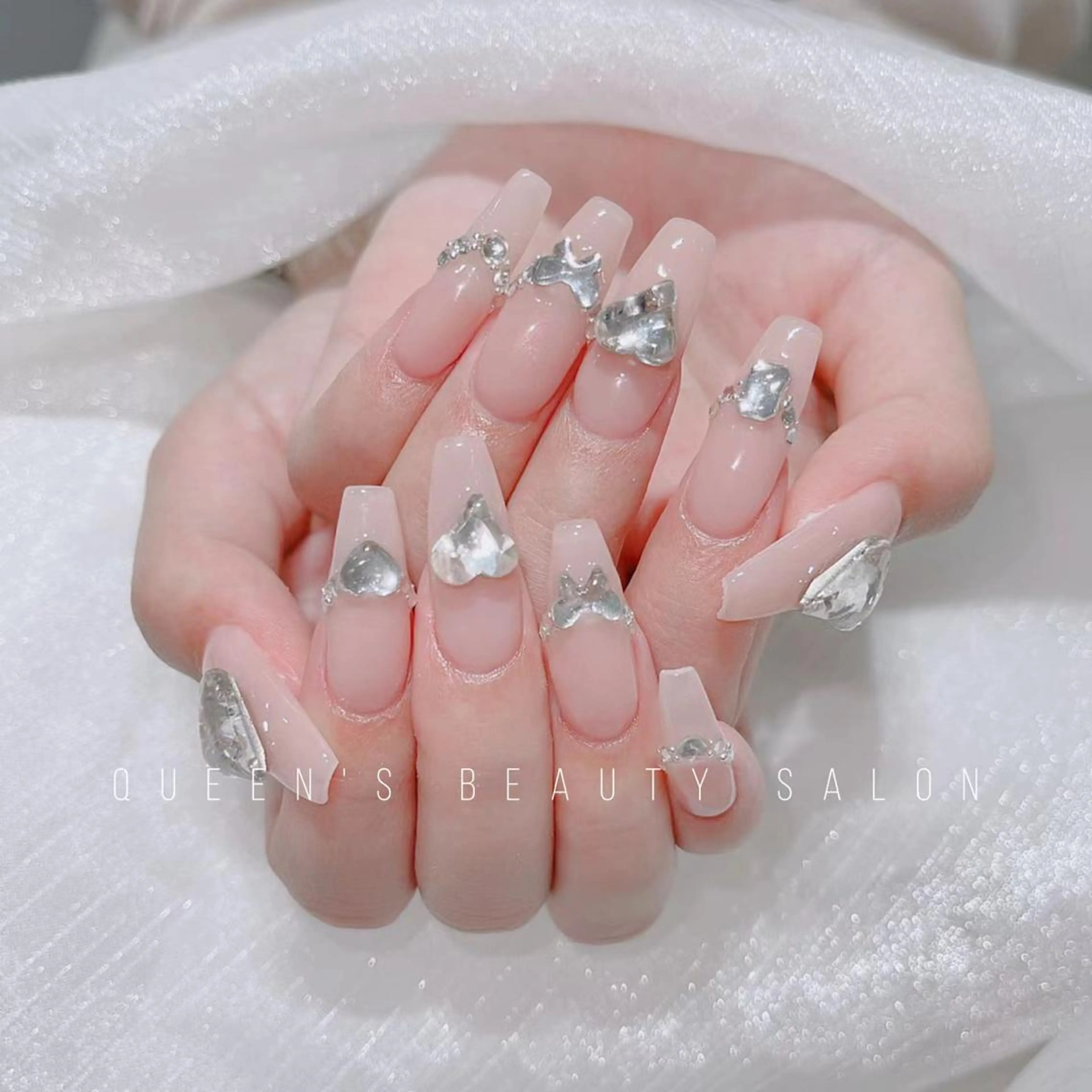 ネイル ハンドネイル Queens マオのネイルデザイン