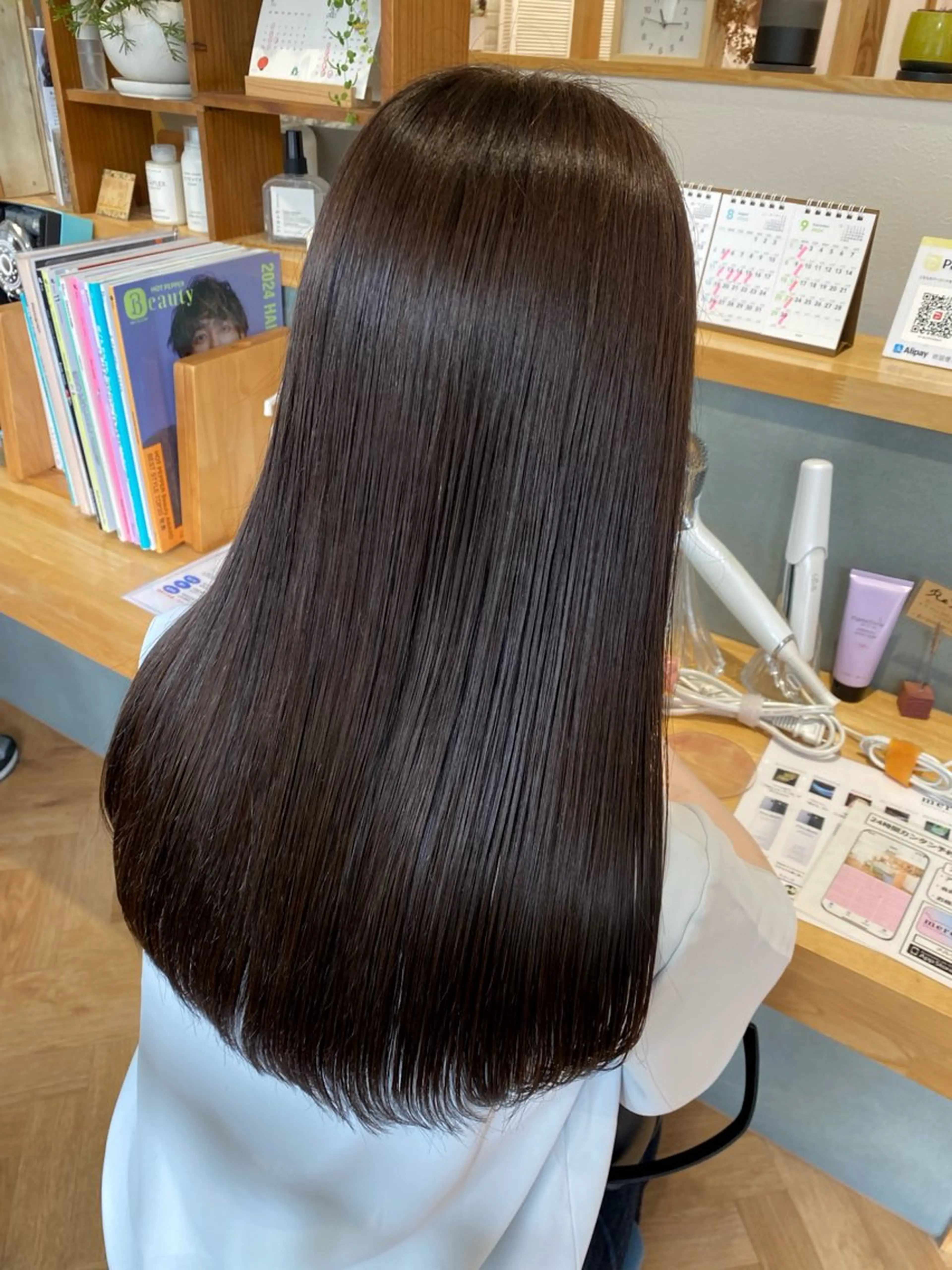 ロング カット ヘアカラー トリートメント merc.🪸🫧 土居春菜のヘアスタイル