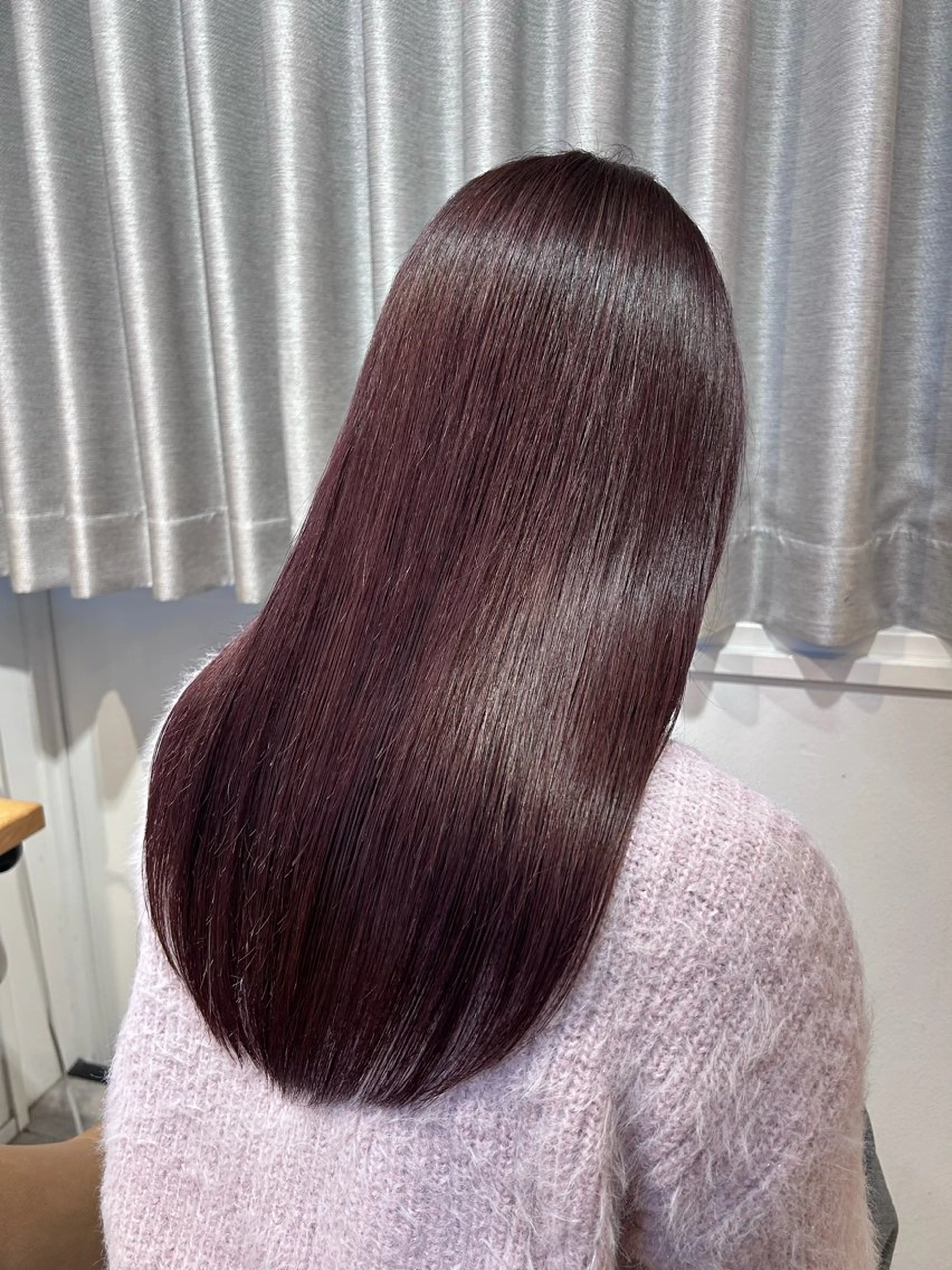 セミロング ANs. YUIのヘアスタイル