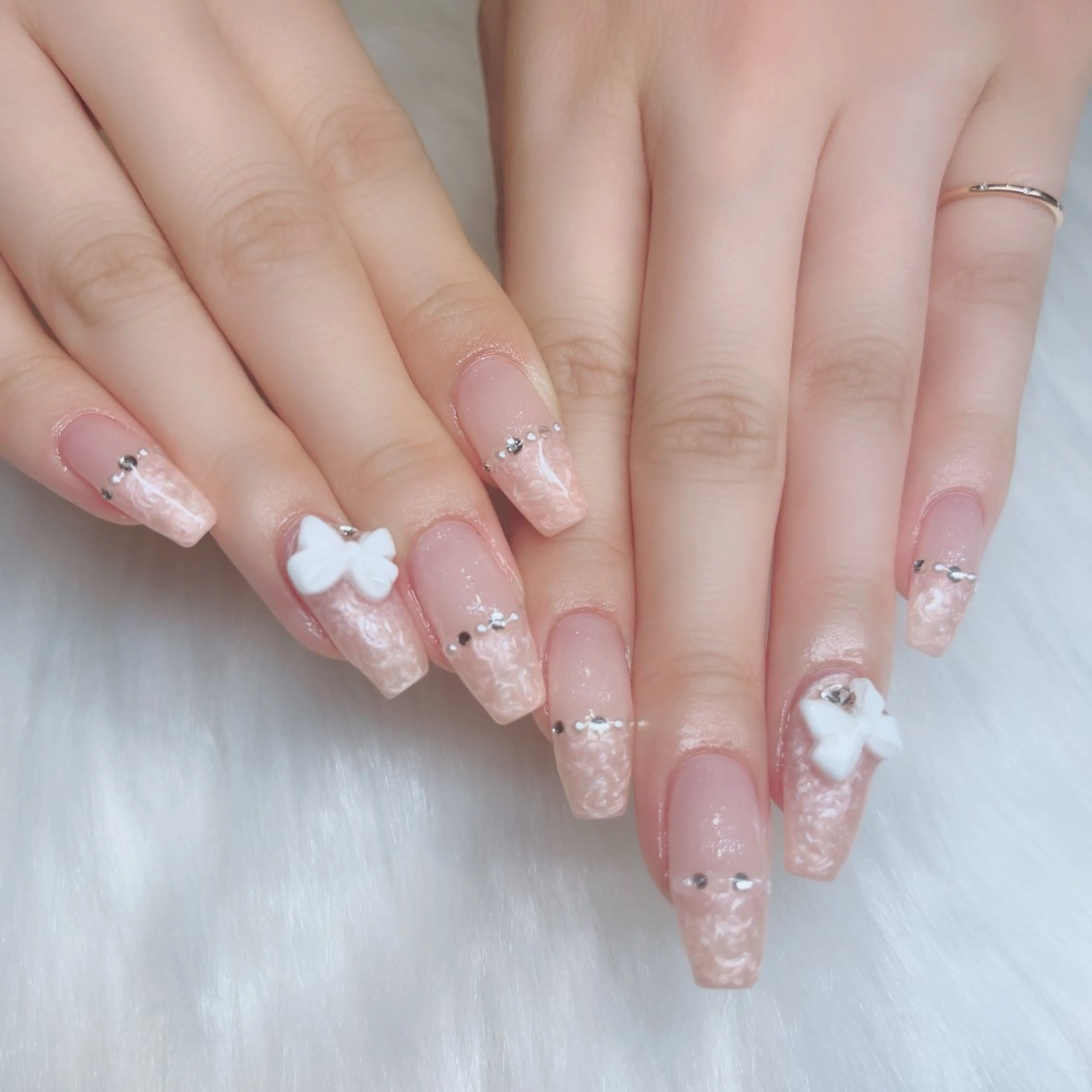 ネイル ハンドネイル Miki 本町駅｜💅‎🤍のネイルデザイン