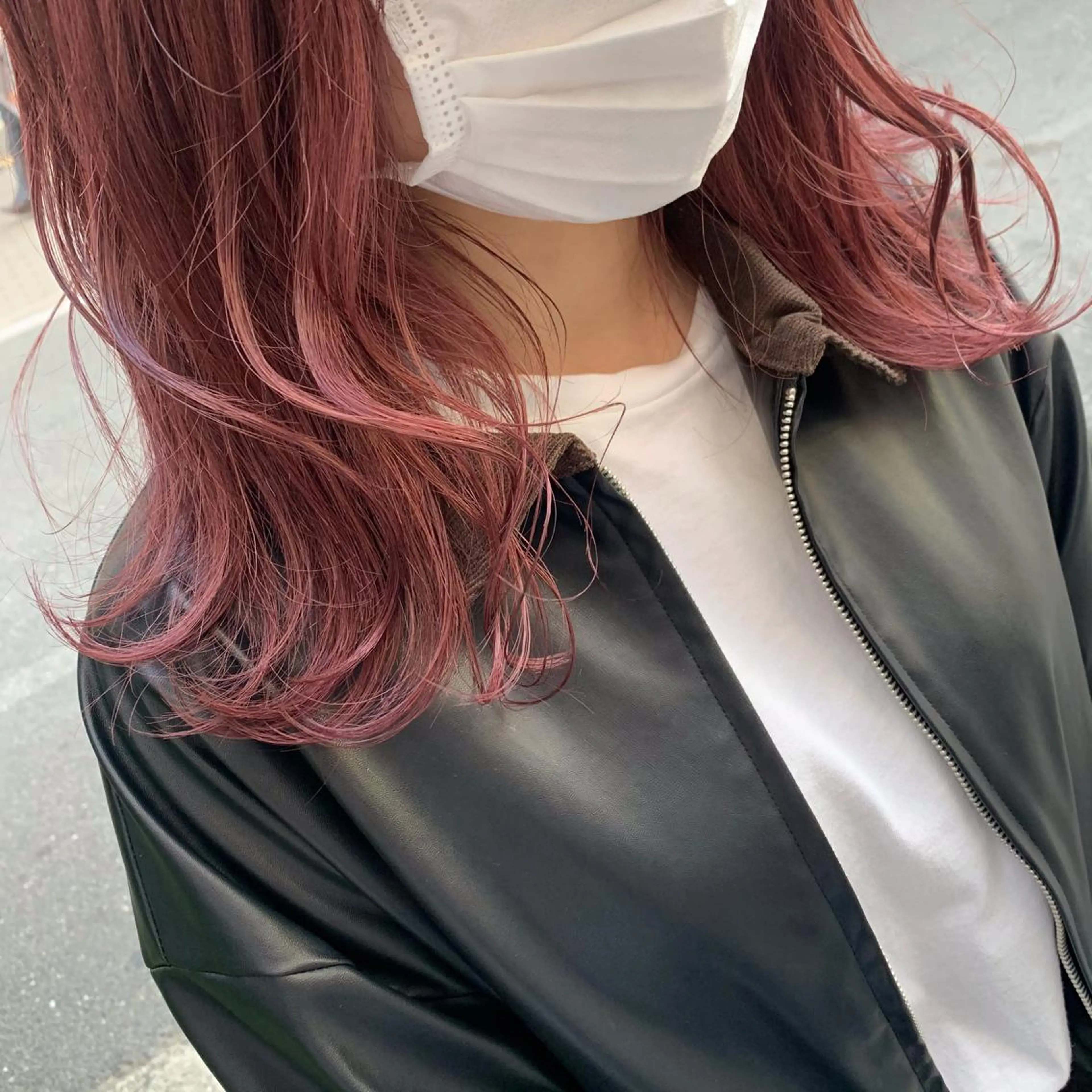 ミディアム カラー UMEDA FIGAROのヘアスタイル