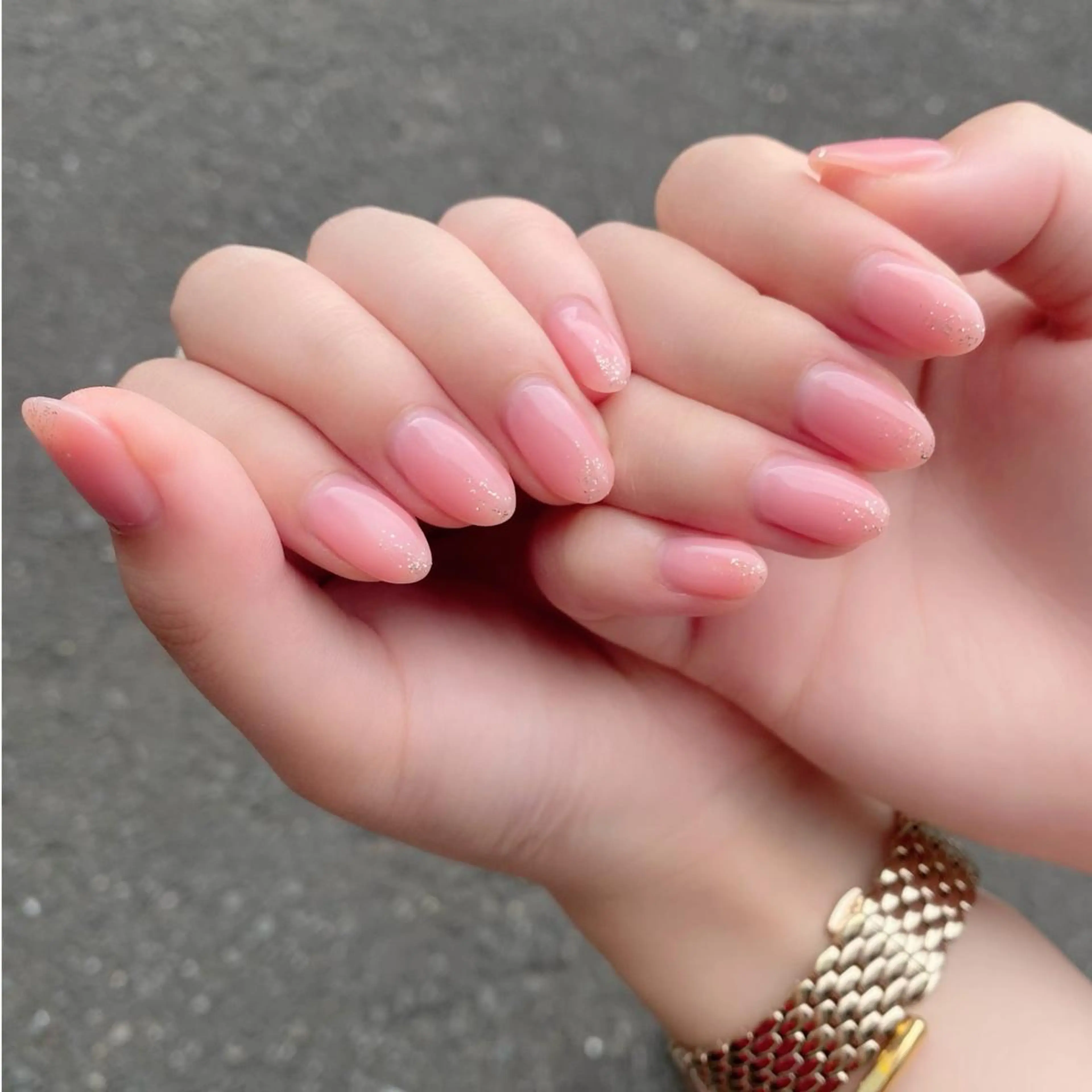 ミディアム カラー パーマ ヘアアレンジ メンズ キッズ ネイル マツエク・マツパ アイブロウ ピンクカラー 眉カラー カラーマツエク ナチュラル アートネイル ハンドネイル Salon Ｋのネイルデザイン