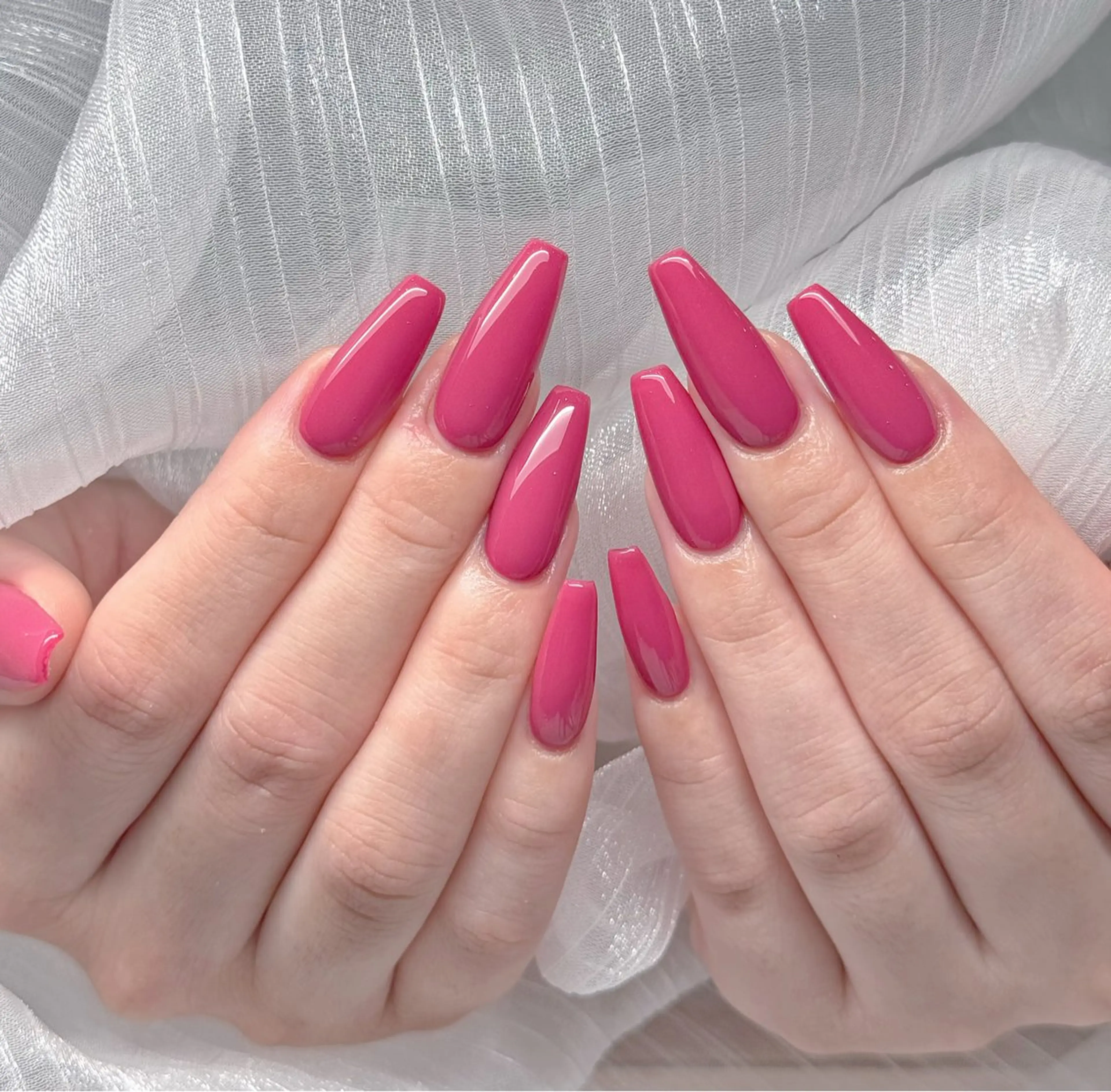 ネイル チークネイル フレンチネイル 韓国ネイル マグネットネイル ミラーネイル ハンドネイル MILO 168 池袋のネイルデザイン