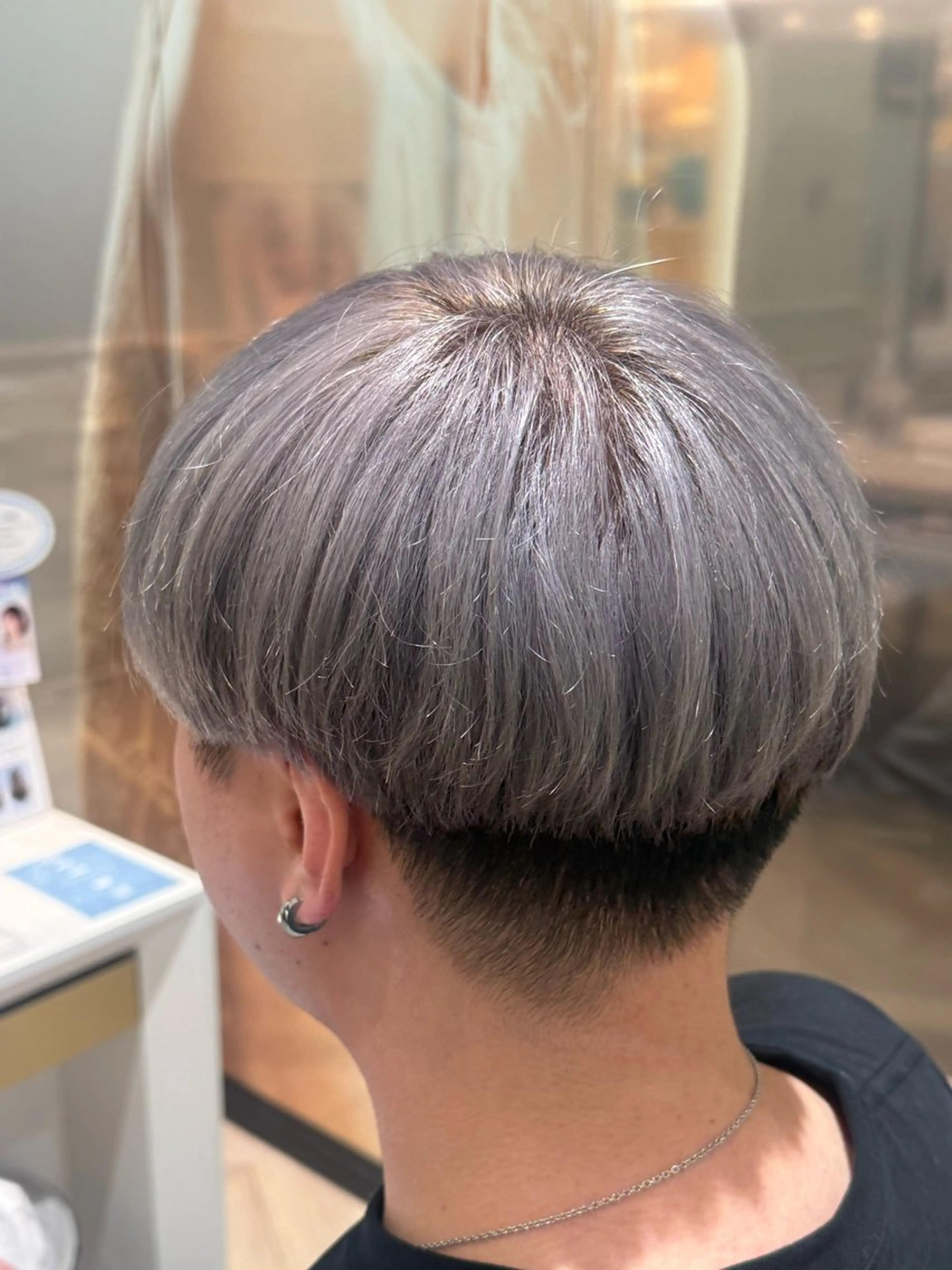 ショート カラー メンズ メンズブリーチ ブリーチ シルバー ホワイトシルバー 大人メンズパーマ /石川瑠青のヘアスタイル