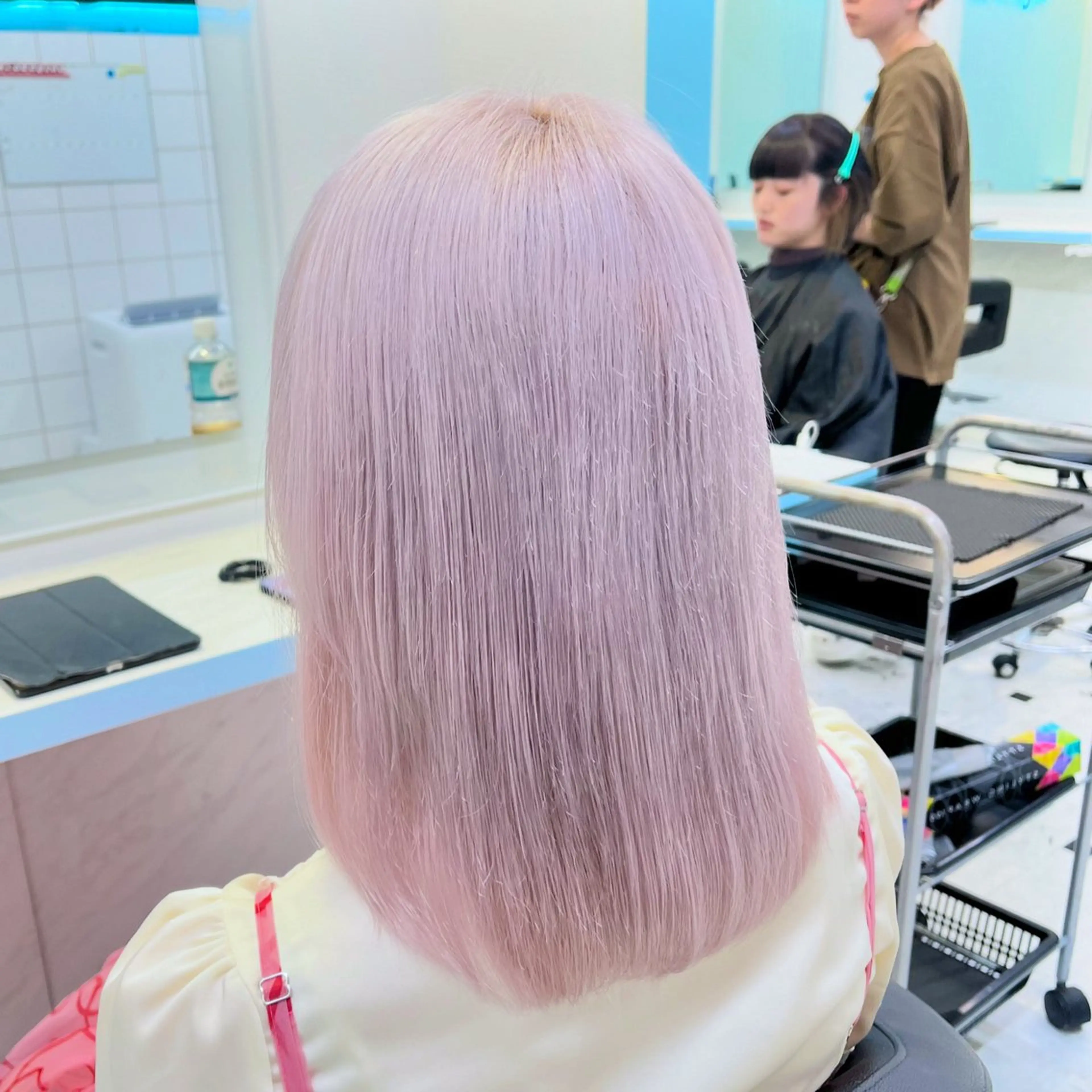 ミディアム カラー ヘアカラー トリートメント ブリーチカラー 🩵MIZUKIのヘアスタイル