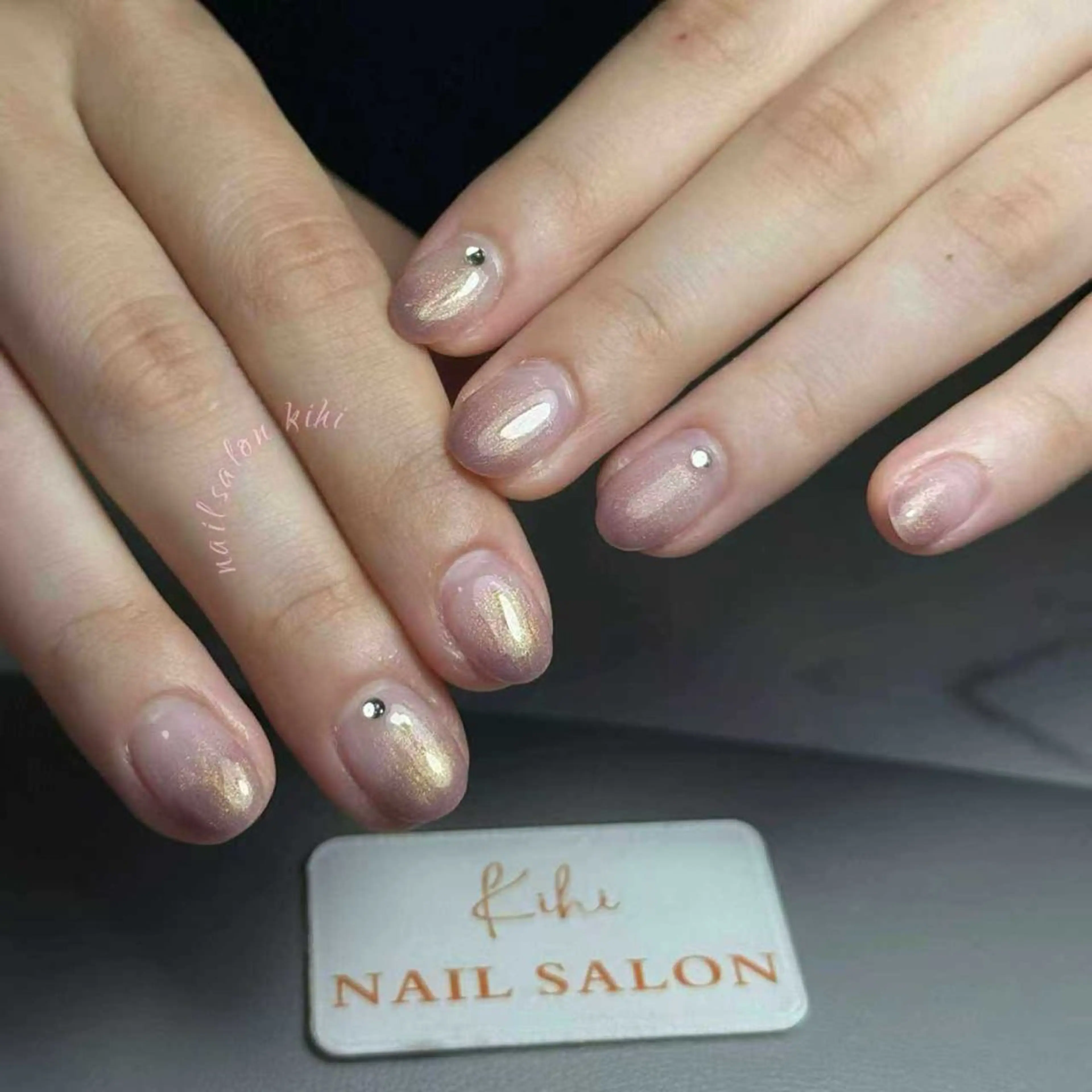 ネイル アートネイル フレンチネイル ジェルネイル グラデーション 韓国ネイル ハンドネイル 💕鈴木ユリ パラジェル/オフ無料のネイルデザイン