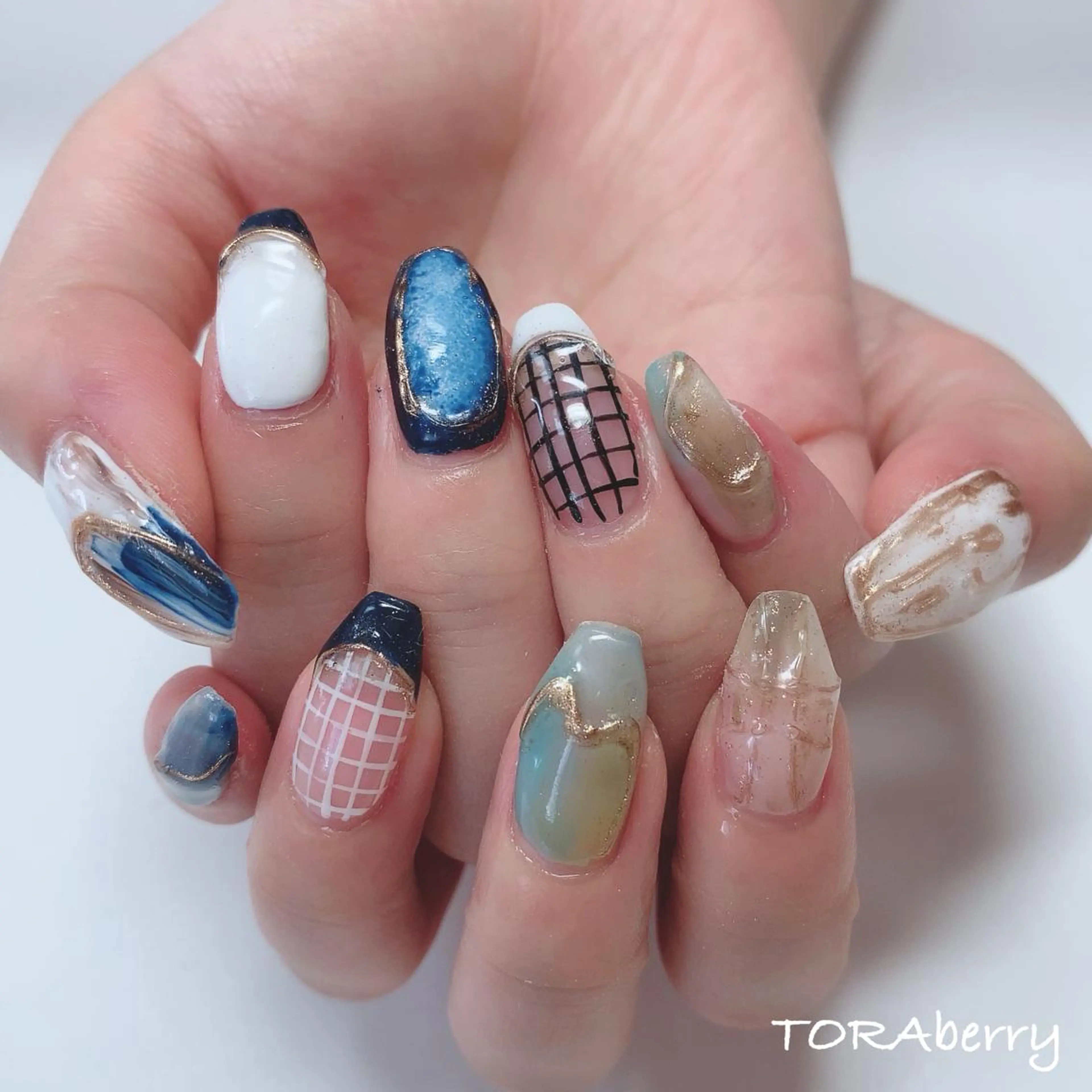 ネイル ネイリスト なつみのネイルデザイン