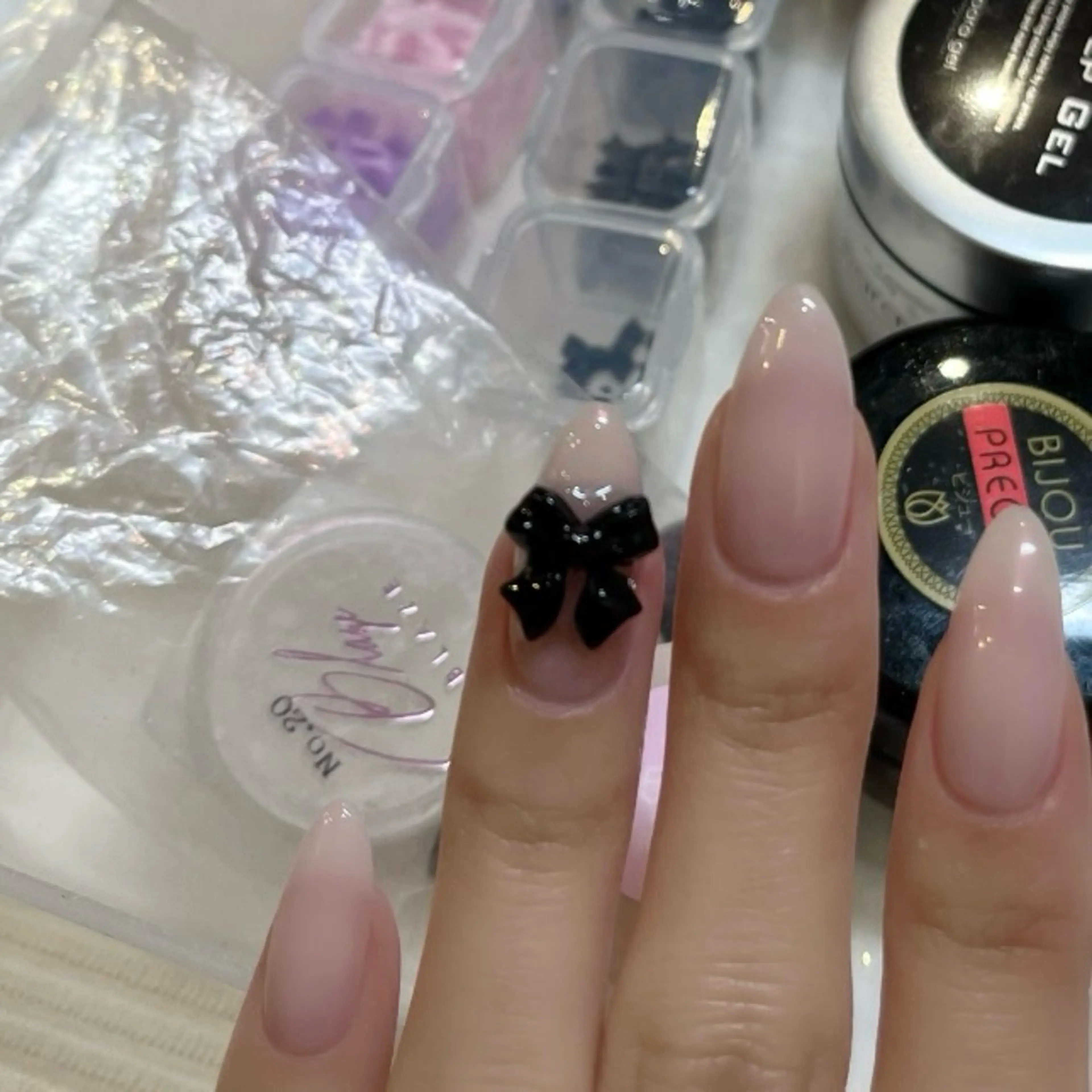 ネイル ハンドネイル 秋本 栞のネイルデザイン