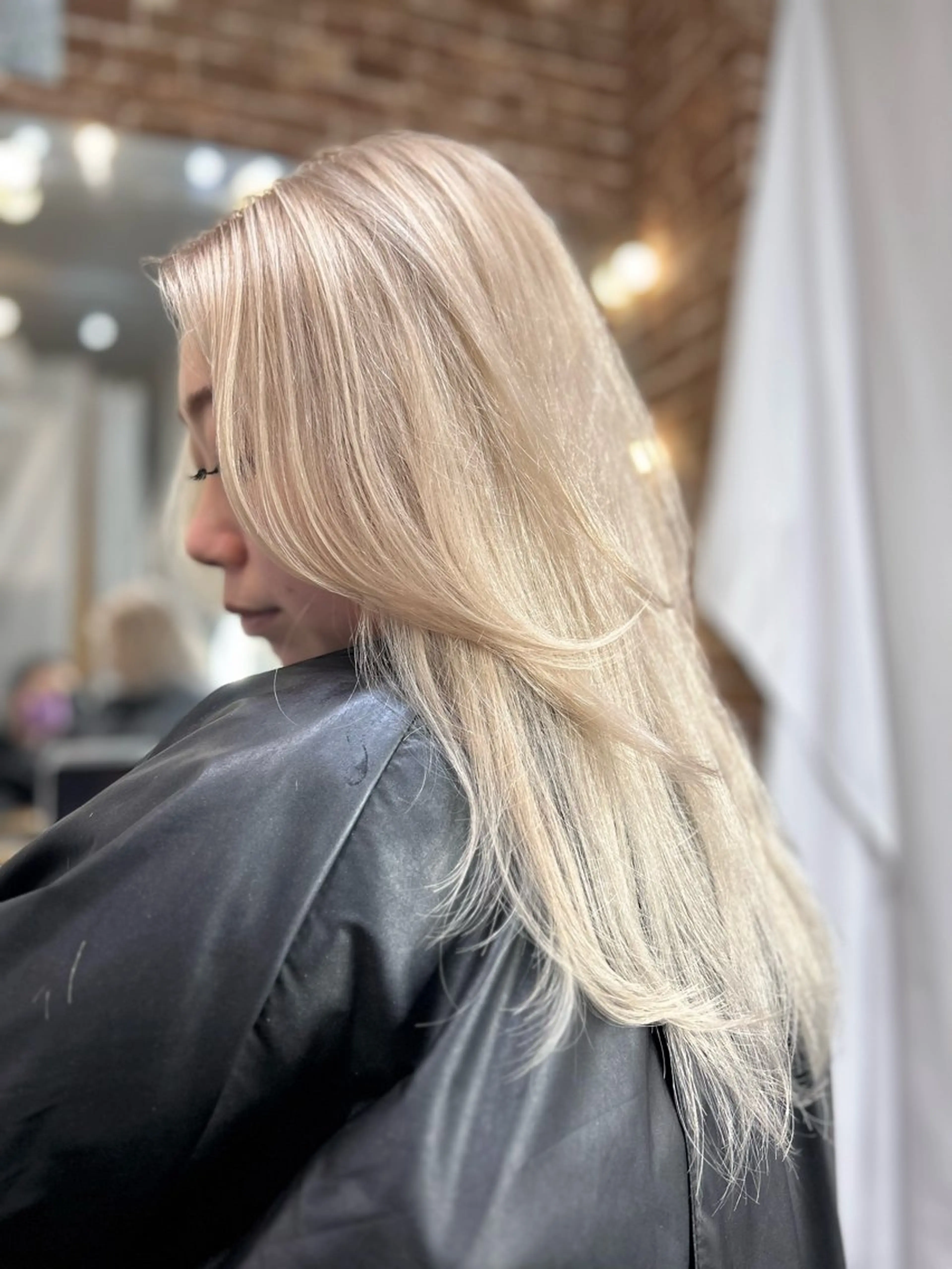 ロング カラー カット ヘアカラー トリートメント レイヤー/ブリーチ HIKARU ♡のヘアスタイル