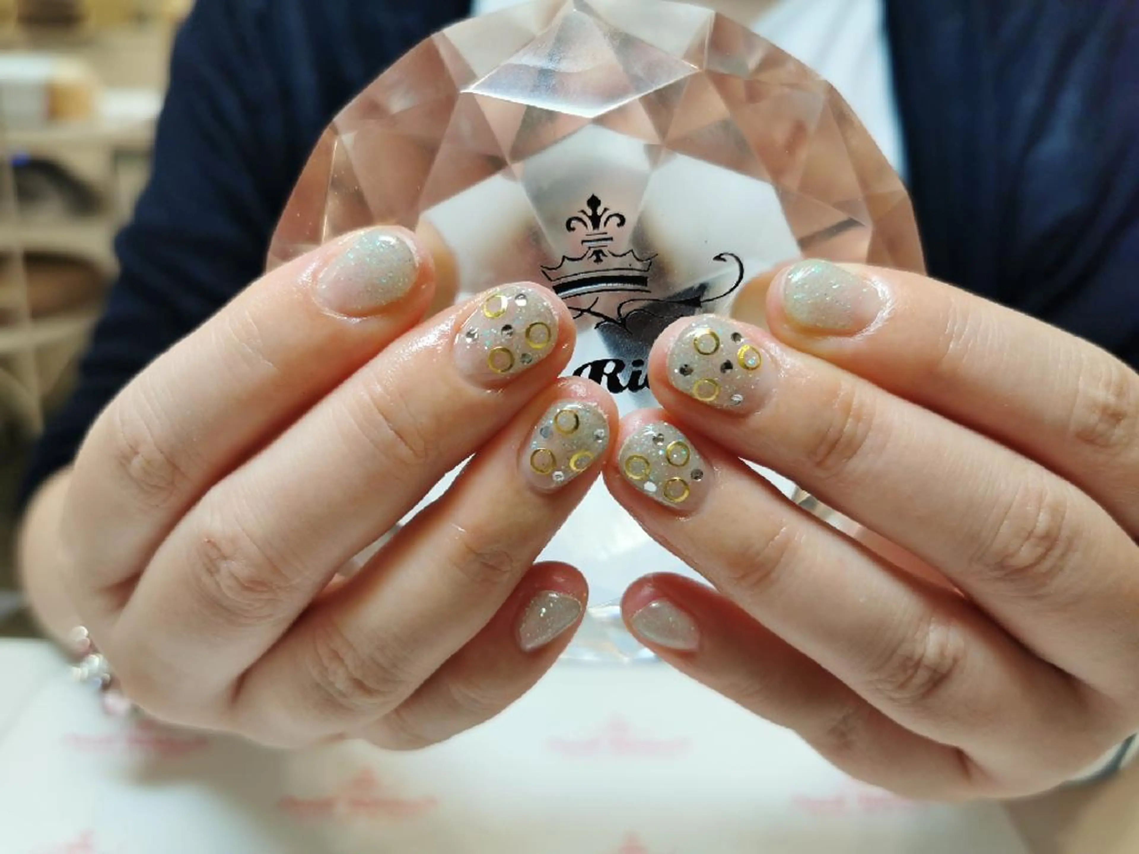ネイル ハンドネイル ネイルリボン 受付スタッフのネイルデザイン