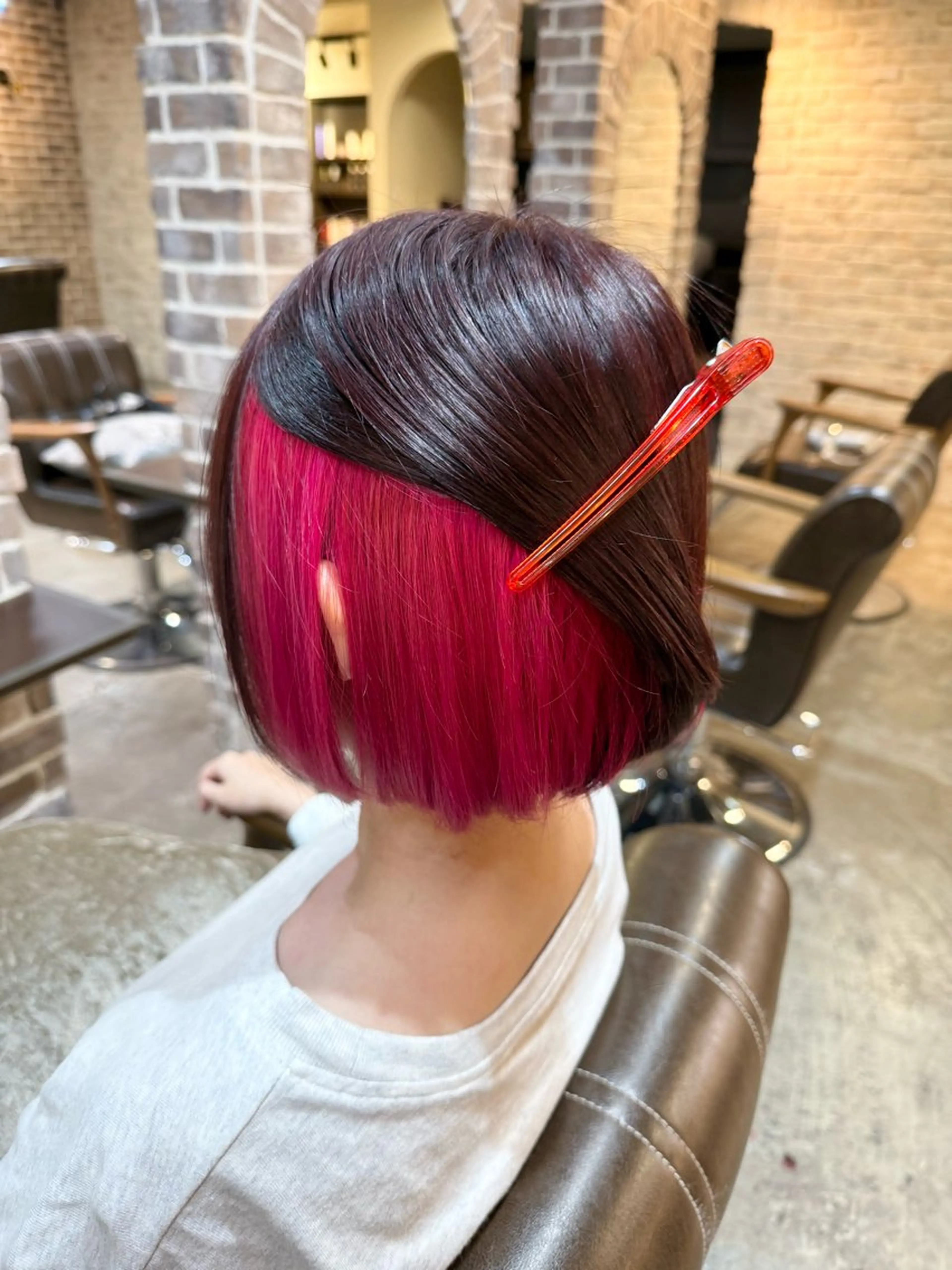 ショート カラー ブリーチ インナーカラー ピンクカラー 艶カラー/インナー /グラデ/大西小百合のヘアスタイル