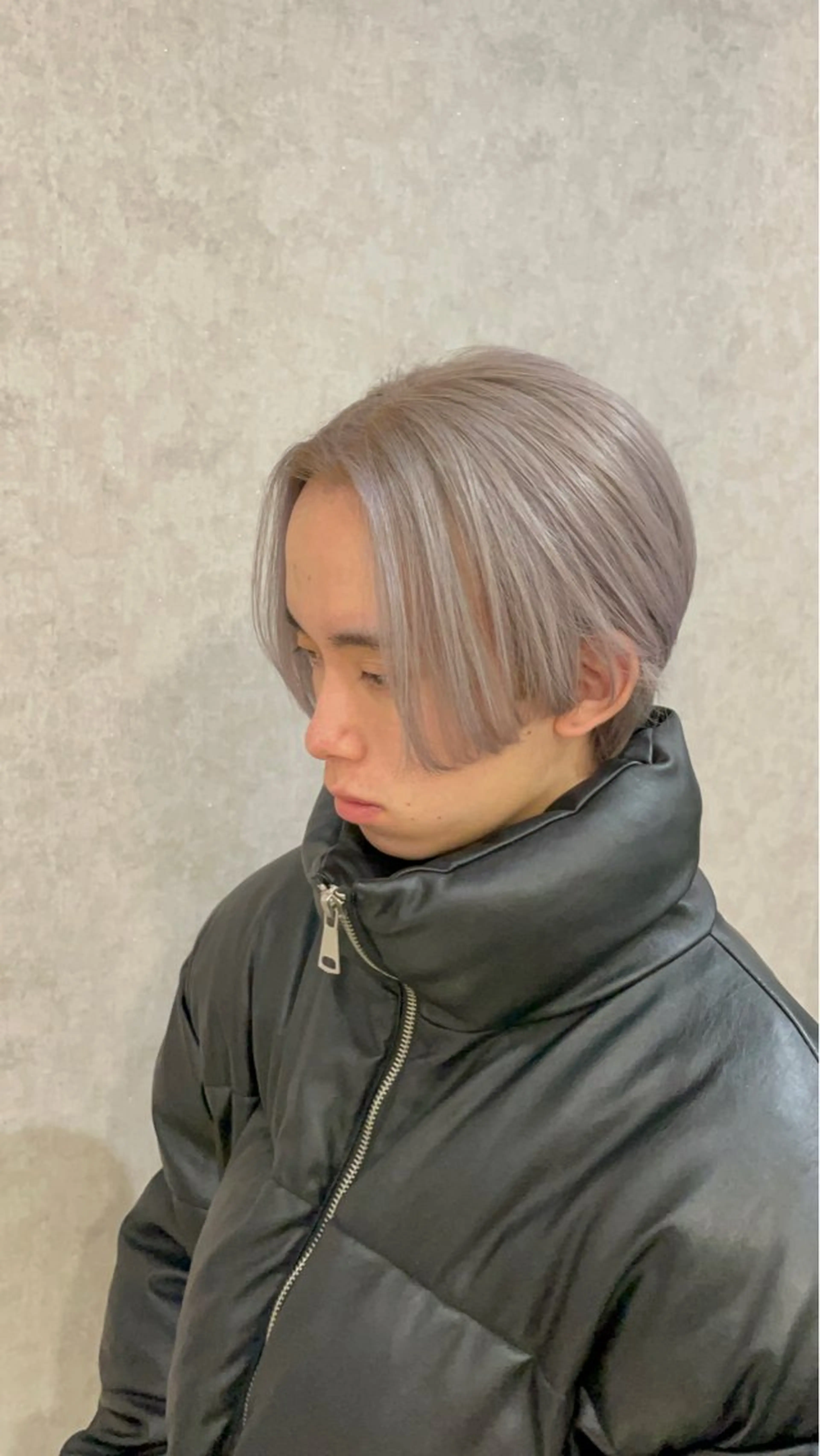 カラー メンズ メンズブリーチ センターパート ブリーチ ケアブリーチ 透明感カラー カット ヘアカラー バレイヤージュ特化｜ Takuのヘアスタイル