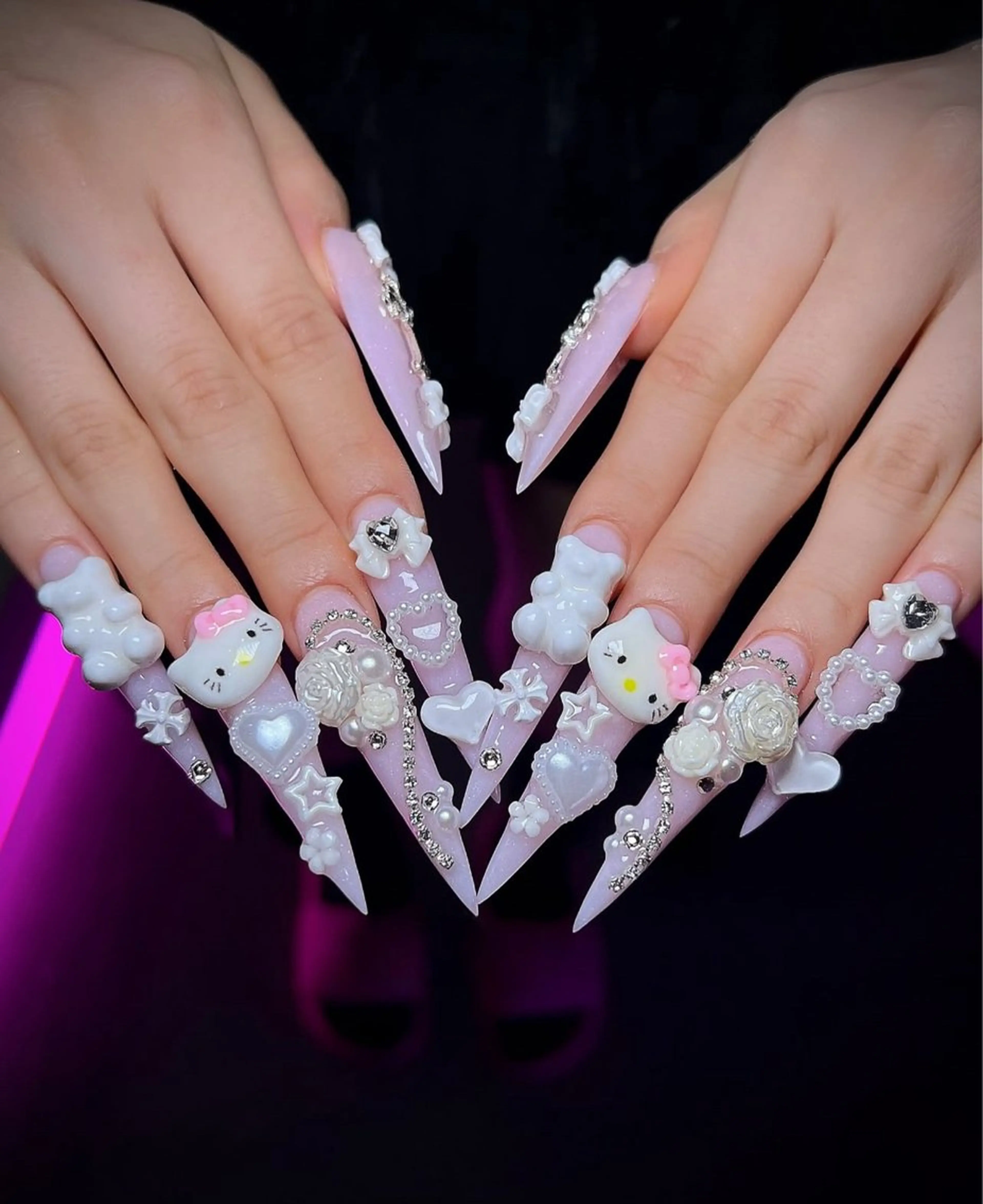 ネイル アニマル柄 オーロラネイル チークネイル フラッシュネイル ジェルネイル ハンドネイル Hinaa 池袋のネイルデザイン