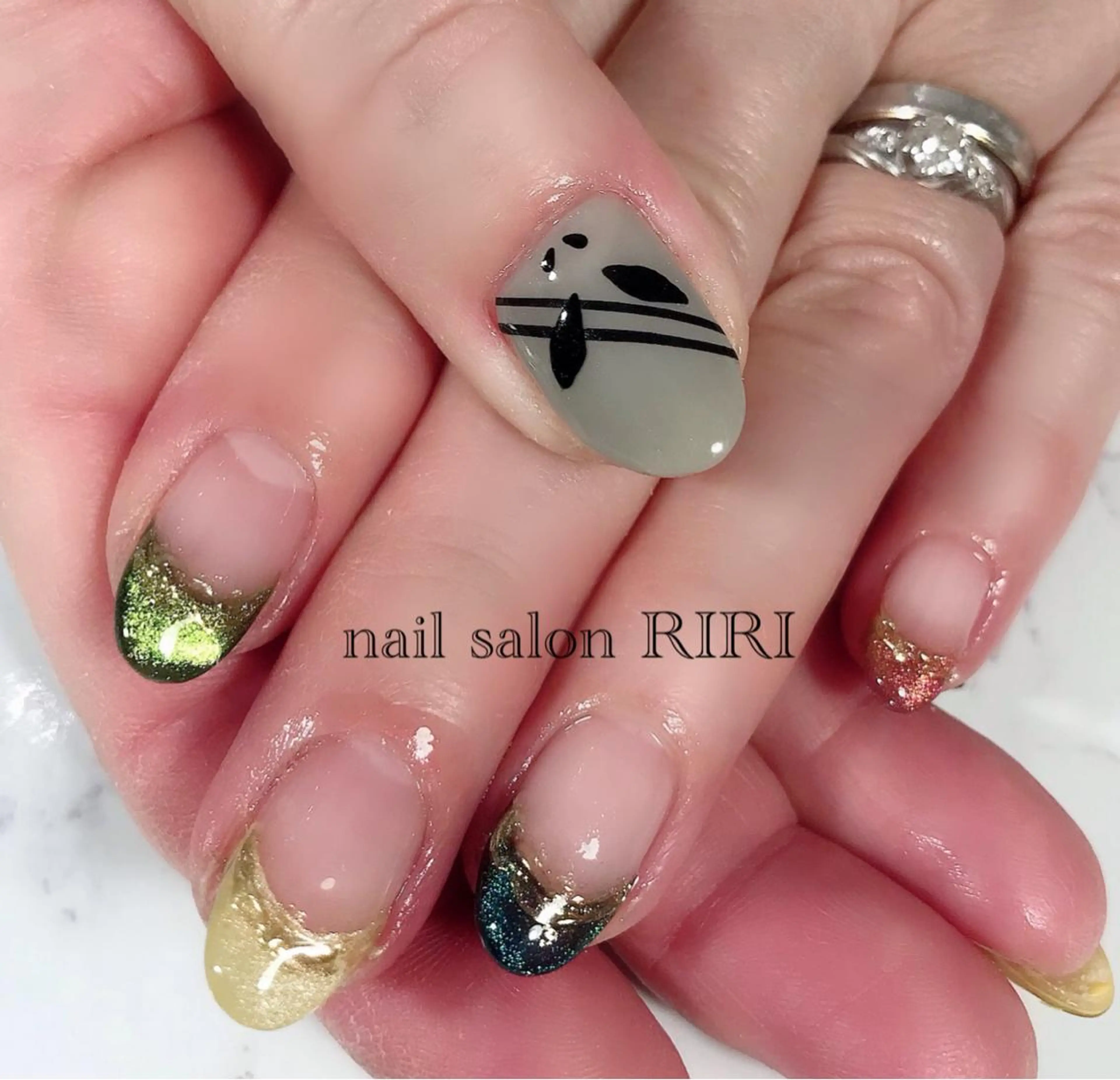 ネイル フレンチネイル マグネットネイル マグネットフレンチ private  nail  salon RIRI所属・RIRI リリのネイルデザイン