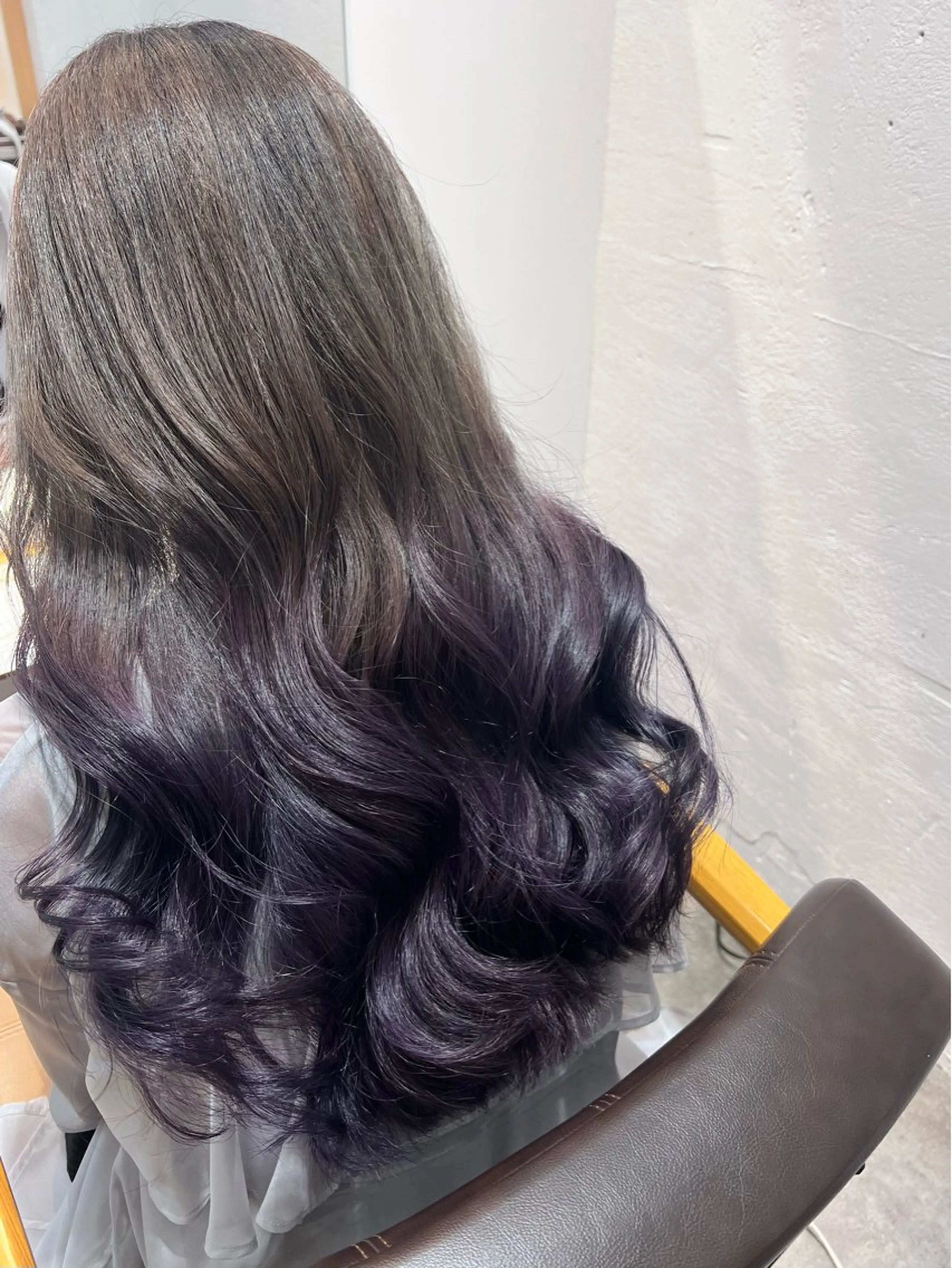 ロング カラー グラデーションカラー グレージュ パープルカラー KANA🌿透明感/ レイヤーcut🌿のヘアスタイル