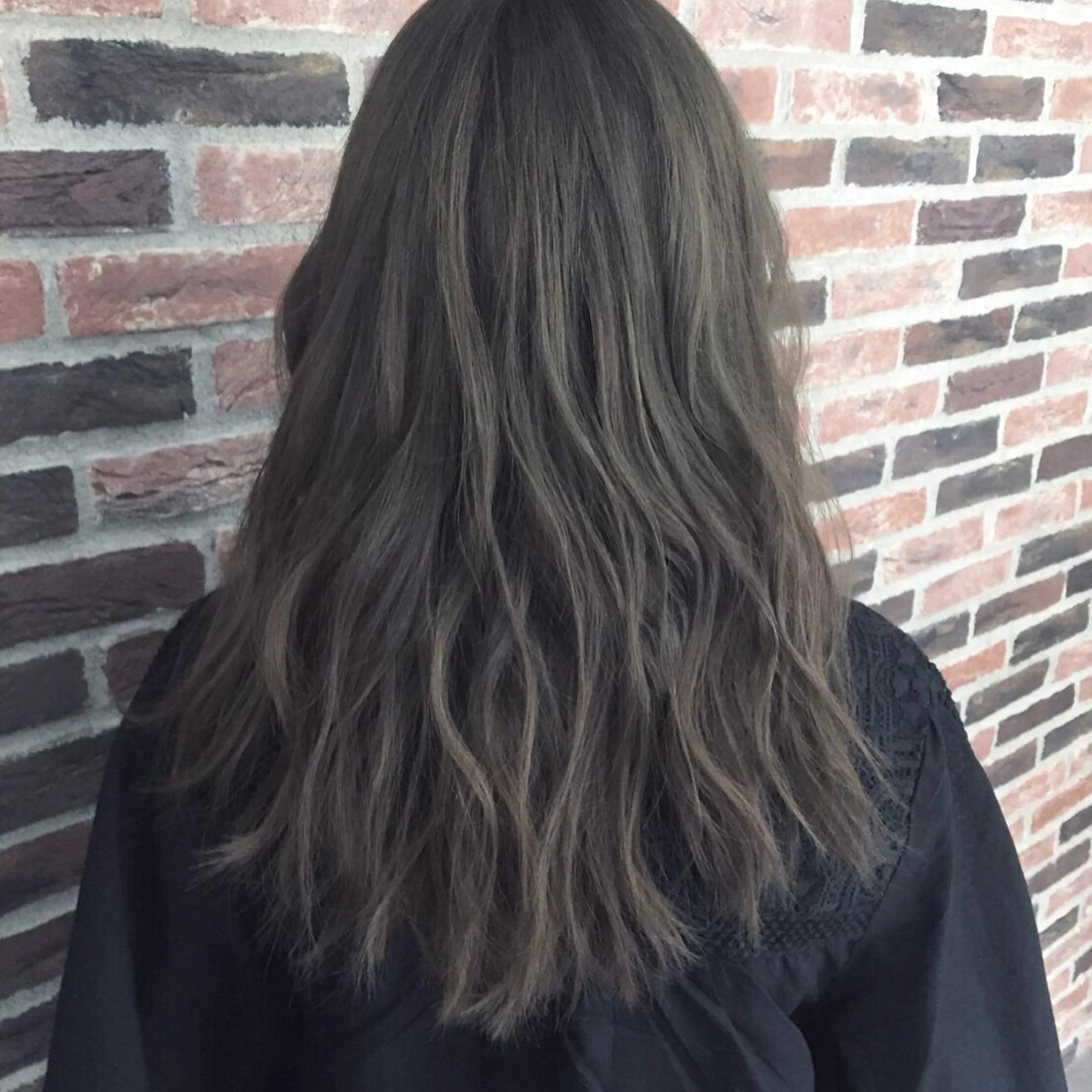 ロング カラー 外国人風カラー カット ヘアカラー 皆巳 達郎のヘアスタイル