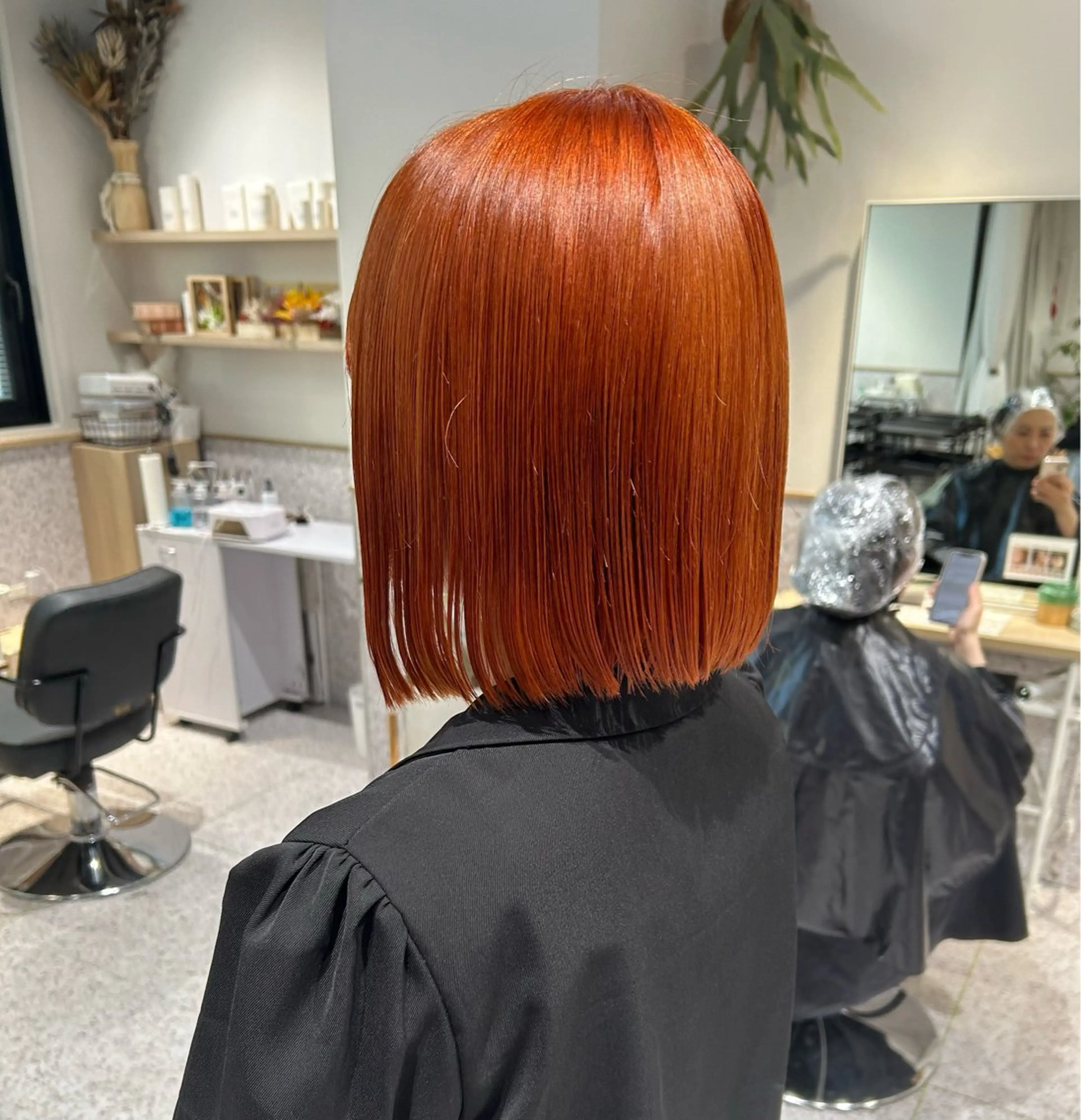 カラー ダブルカラー イヤリングカラー ハイトーンカラー インナーカラー 髪質改善 ヘアカラー ♡ハイトーン★ ネイル/しの♡のヘアスタイル