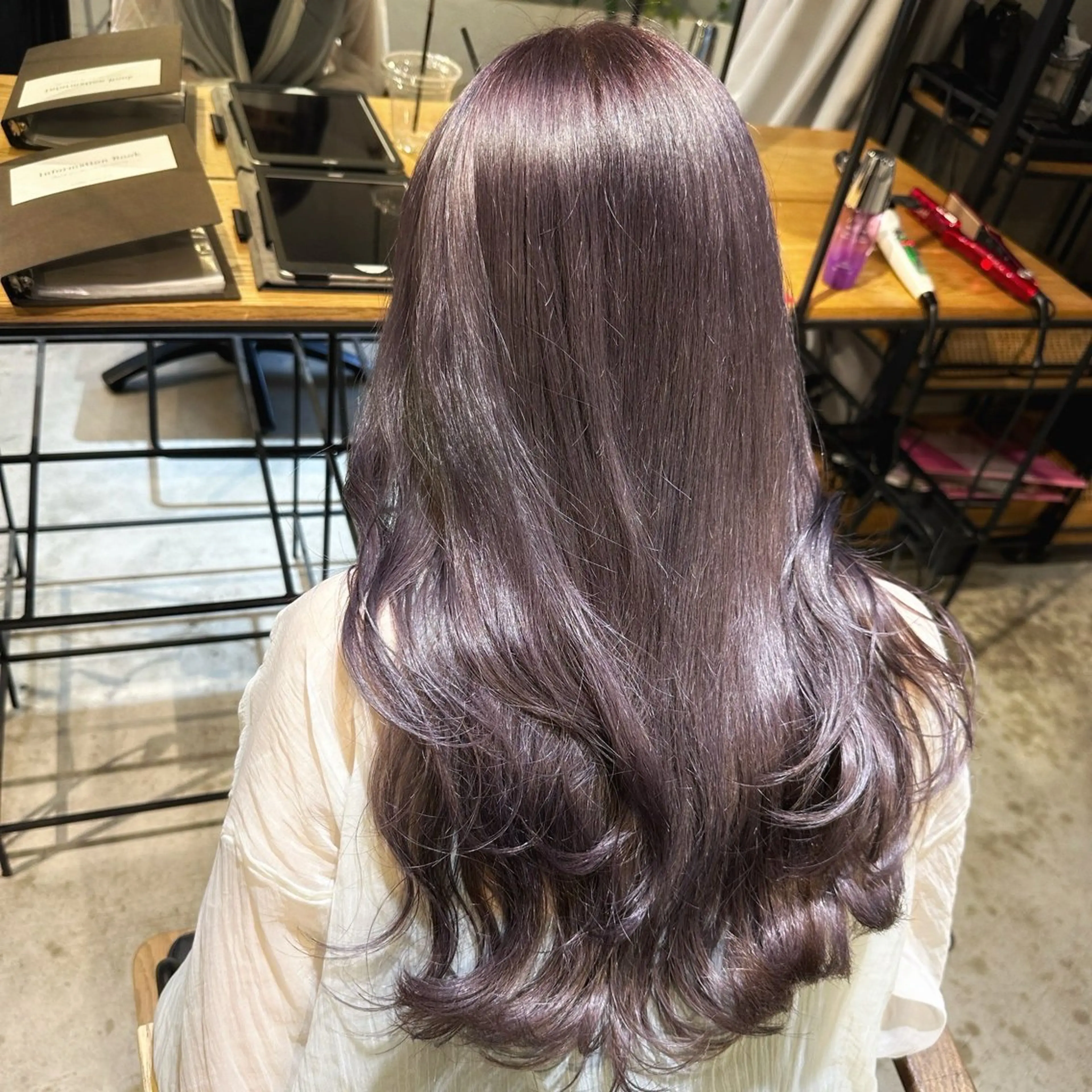 ロング ダブルカラーベージュ 新潟/万代/髙橋魁真のヘアスタイル