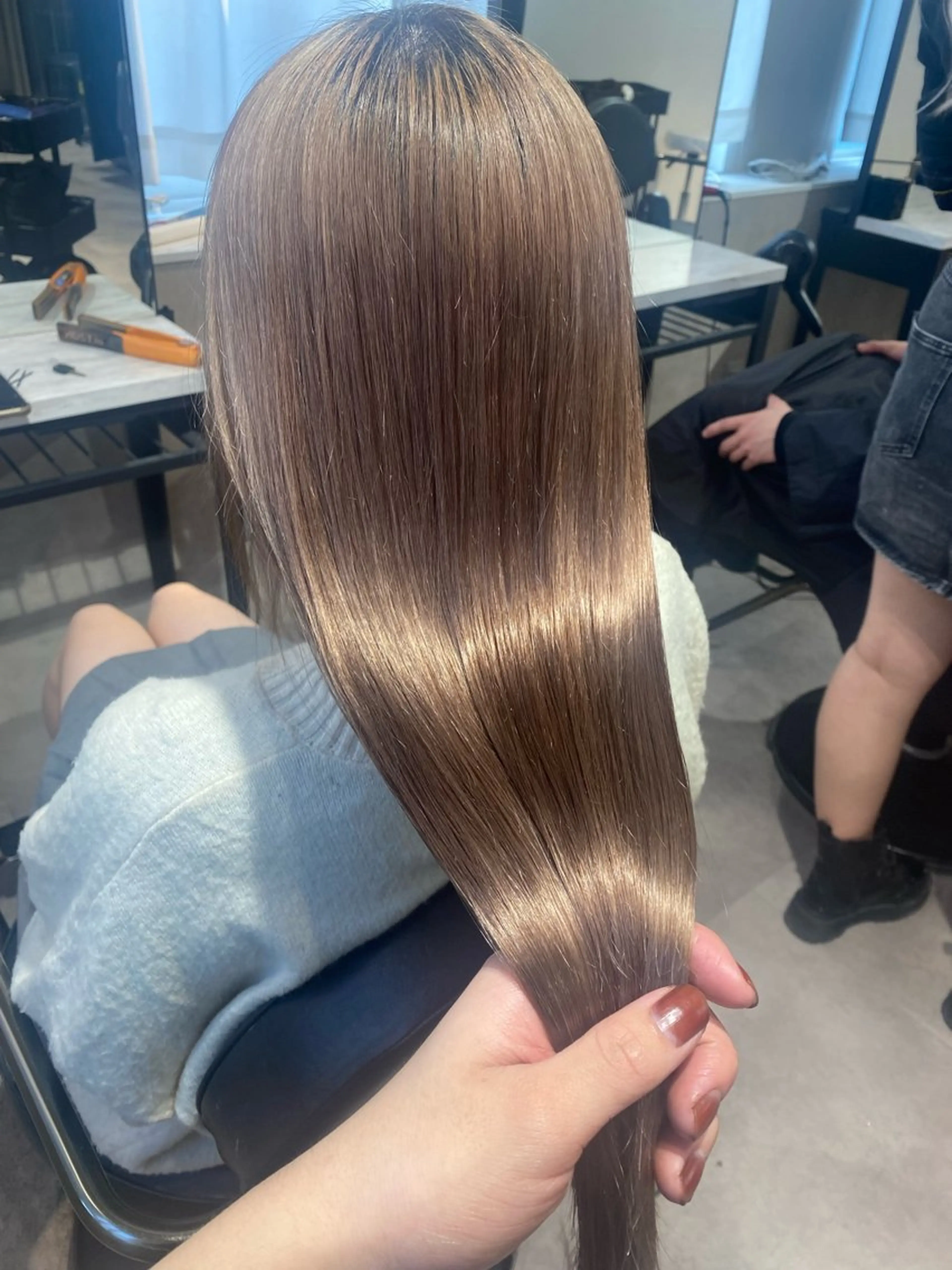 カラー ベージュカラー ブリーチ ハイトーンカラー ミルクティーベージュ ヘアカラー Seleneコウキ ブリーチ/ハイトーンのヘアスタイル