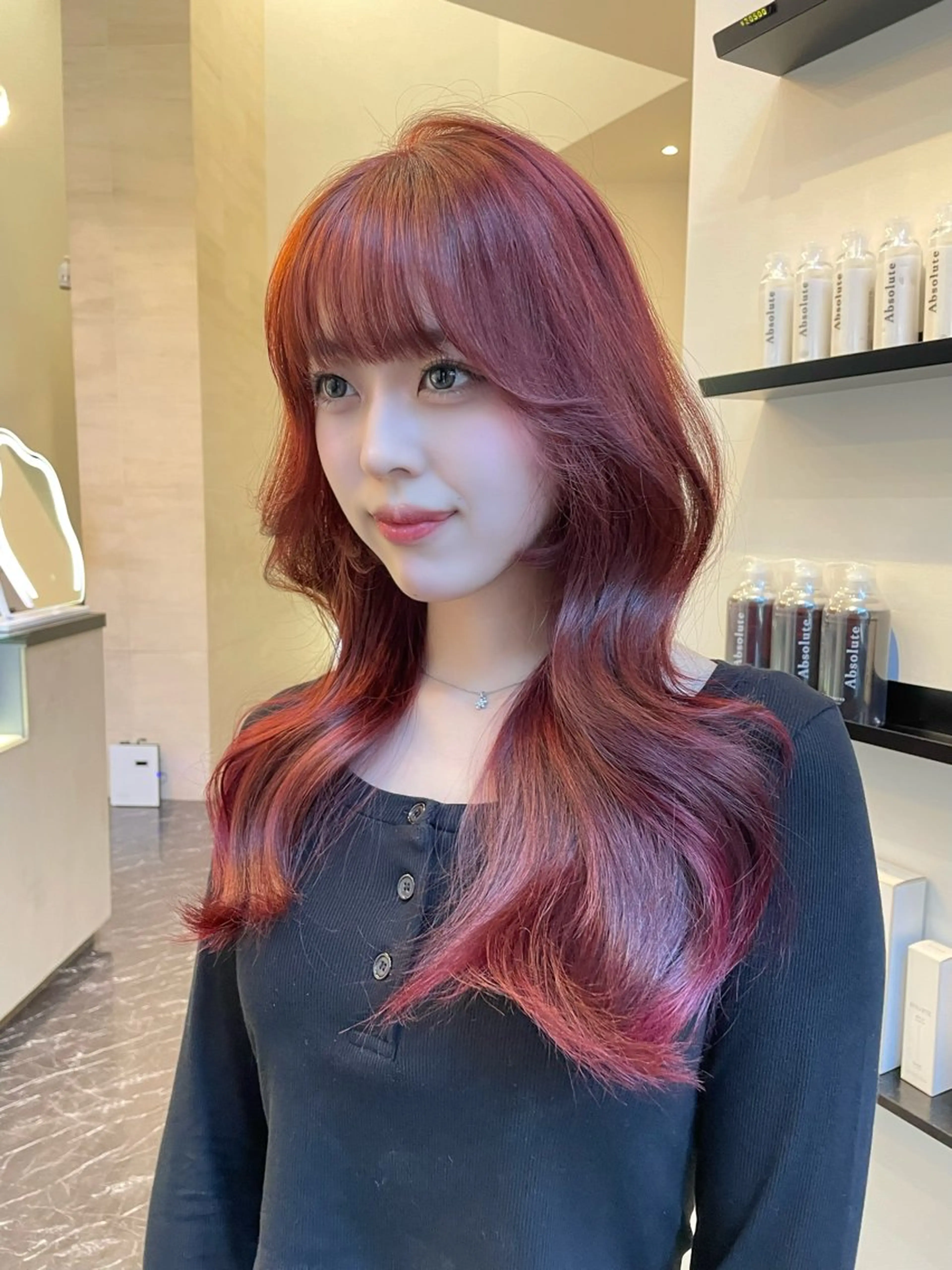 ロング カット ヘアカラー 韓国ヘア🇰🇷 YURIYAのヘアスタイル