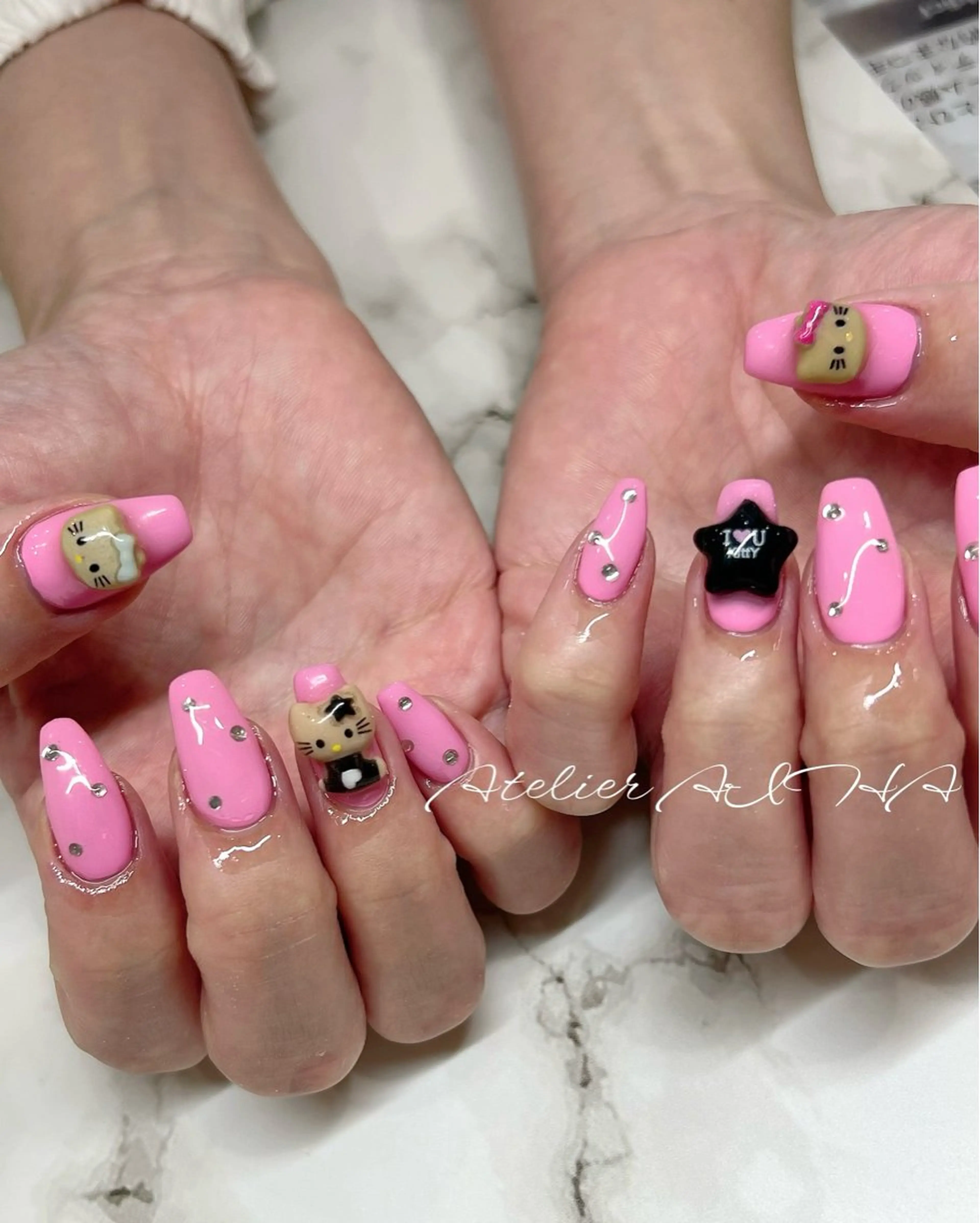 ミディアム アトリエAIHA★ フィルイン推奨サロンのネイルデザイン