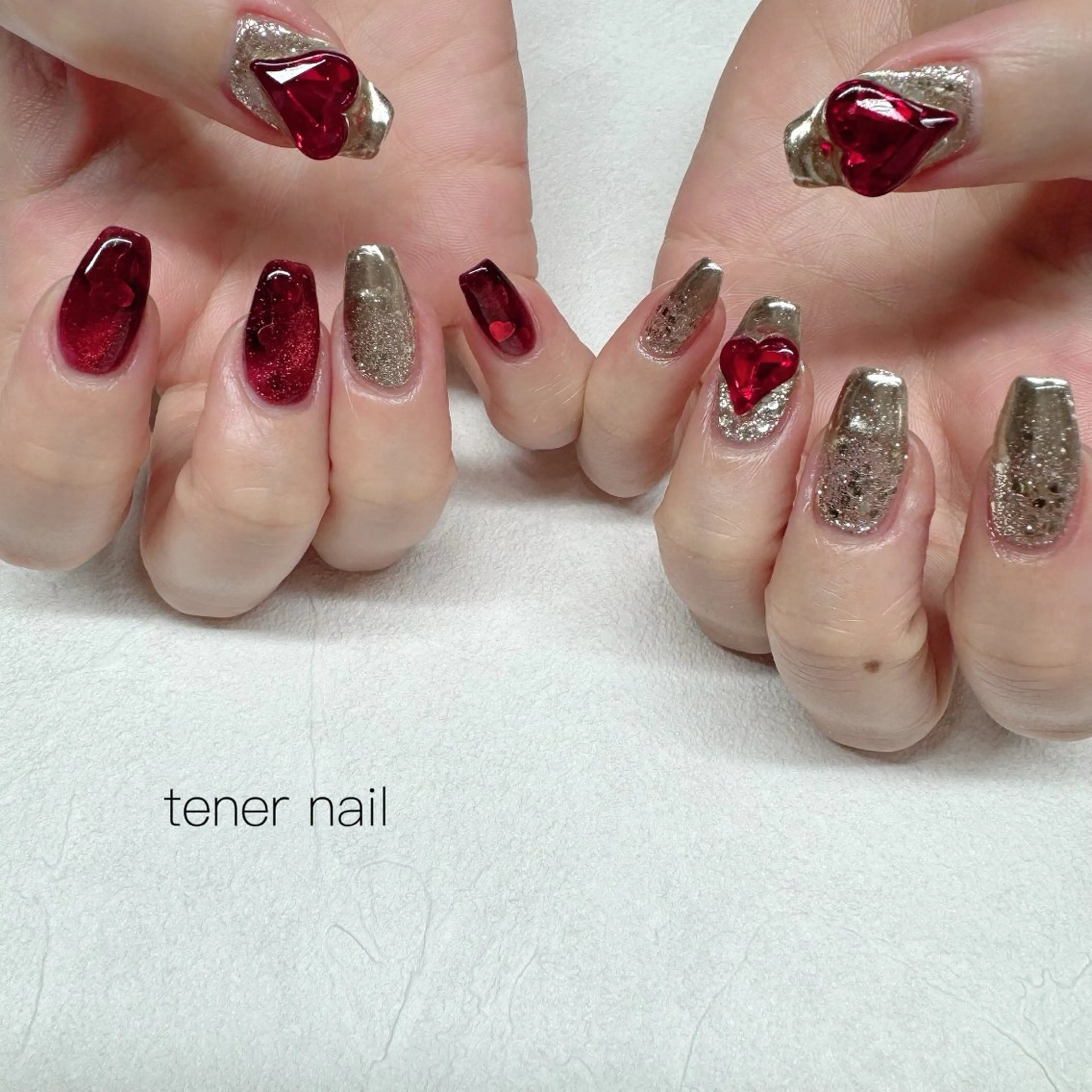ネイル ハート マグネットネイル 赤色 ハンドネイル テネルネイル tener nailのネイルデザイン