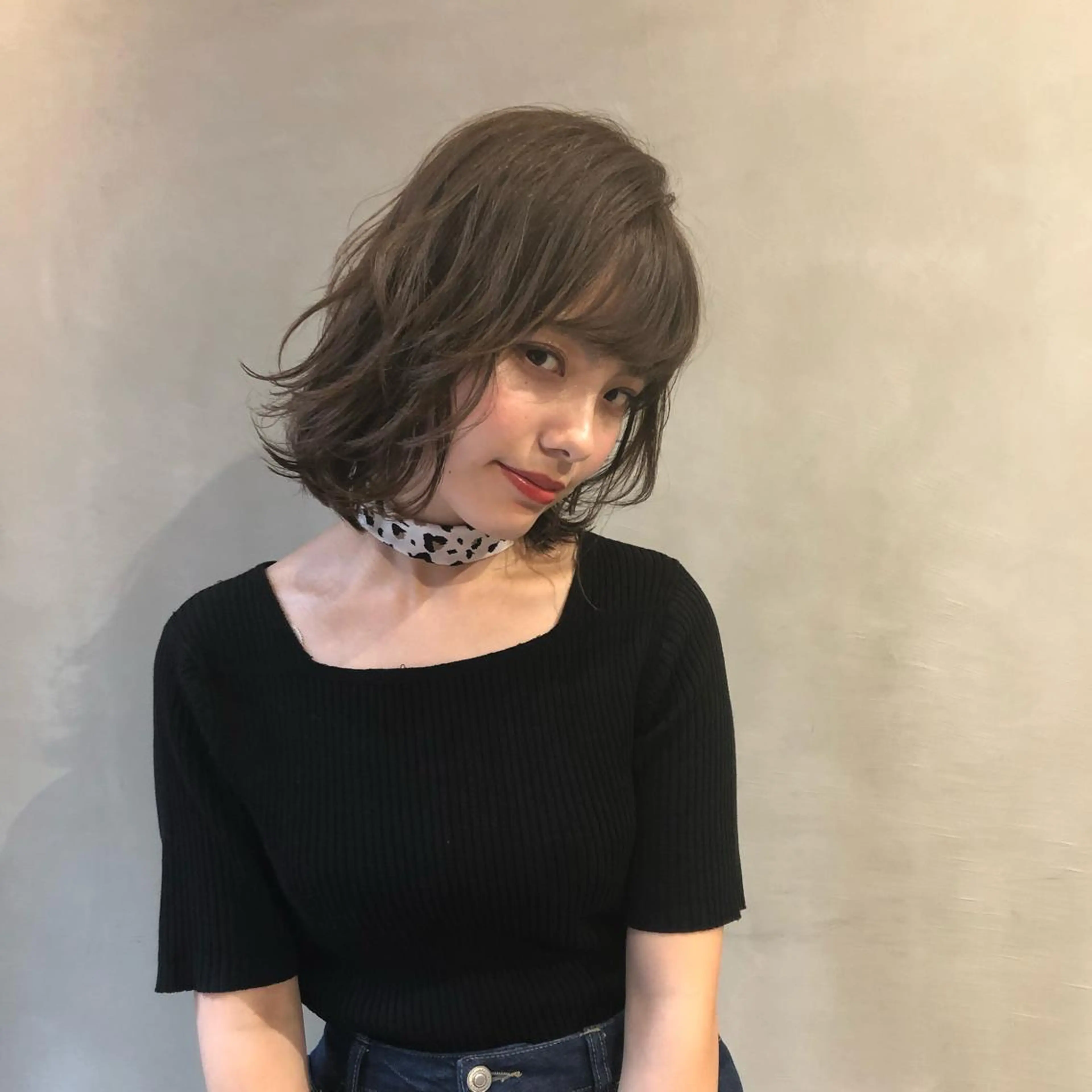 ミディアム カット ヘアカラー トリートメント 小林 愛花のヘアスタイル