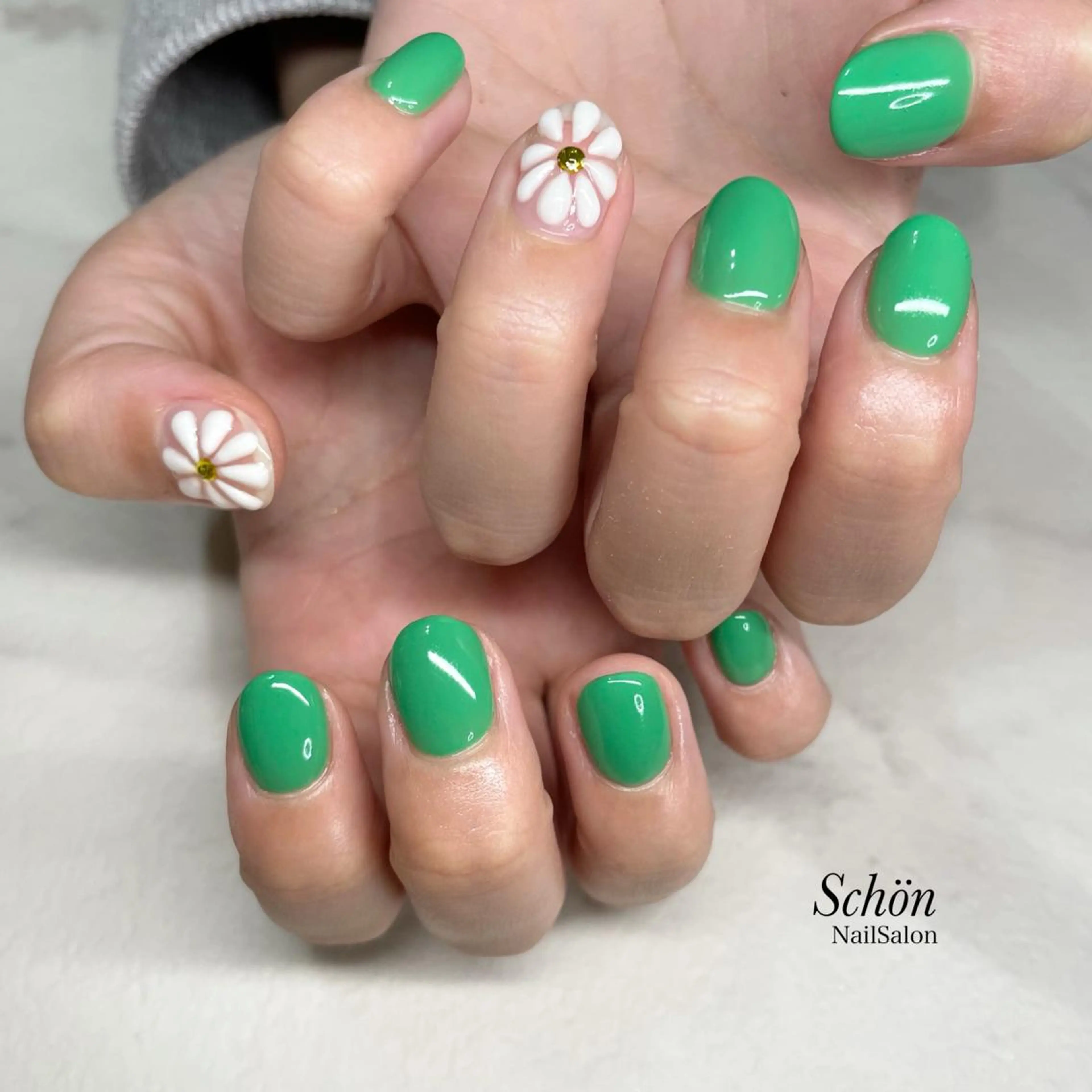 ネイル Schön NailSalonのネイルデザイン