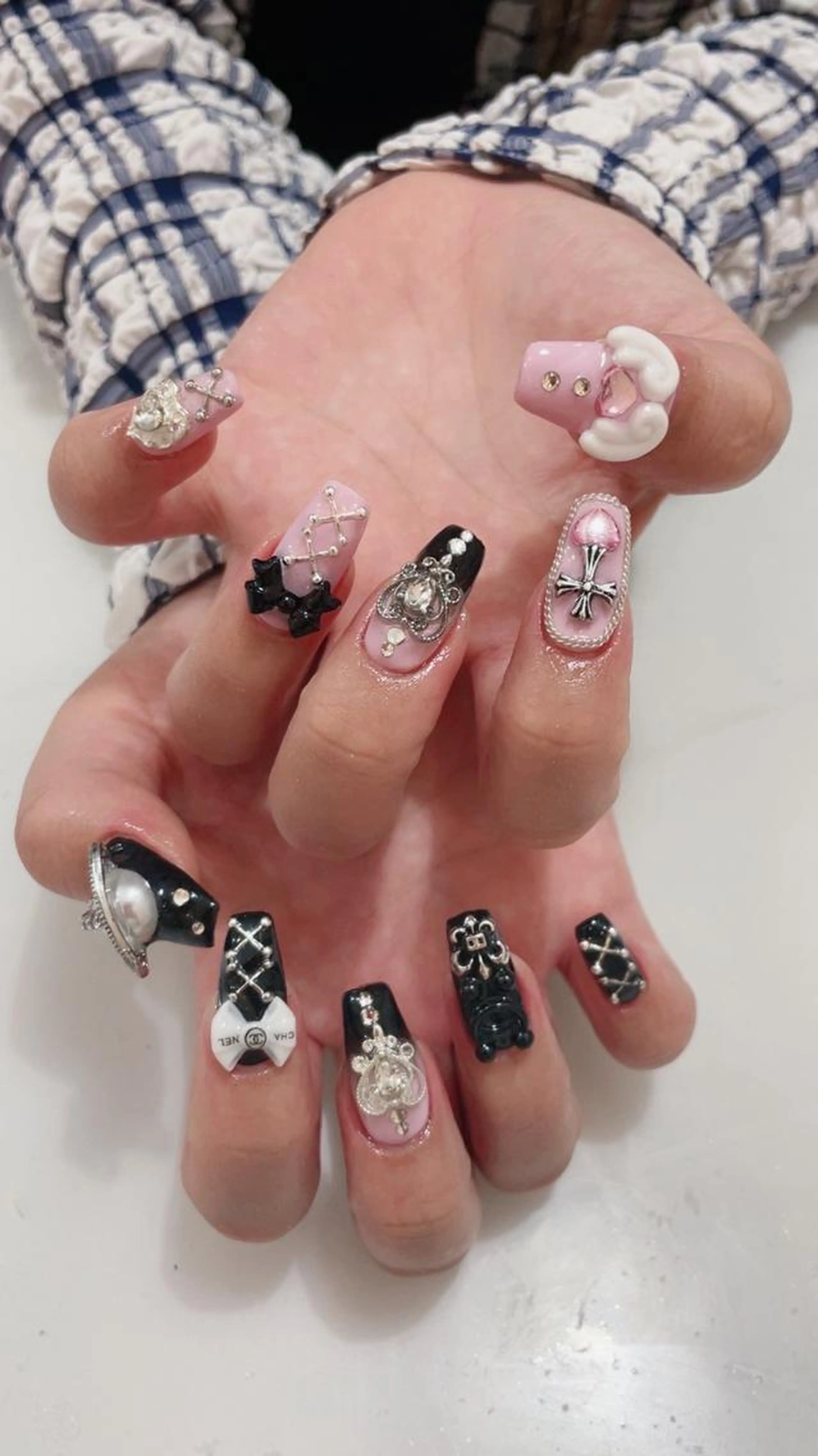 キラキラ付け放題の写真