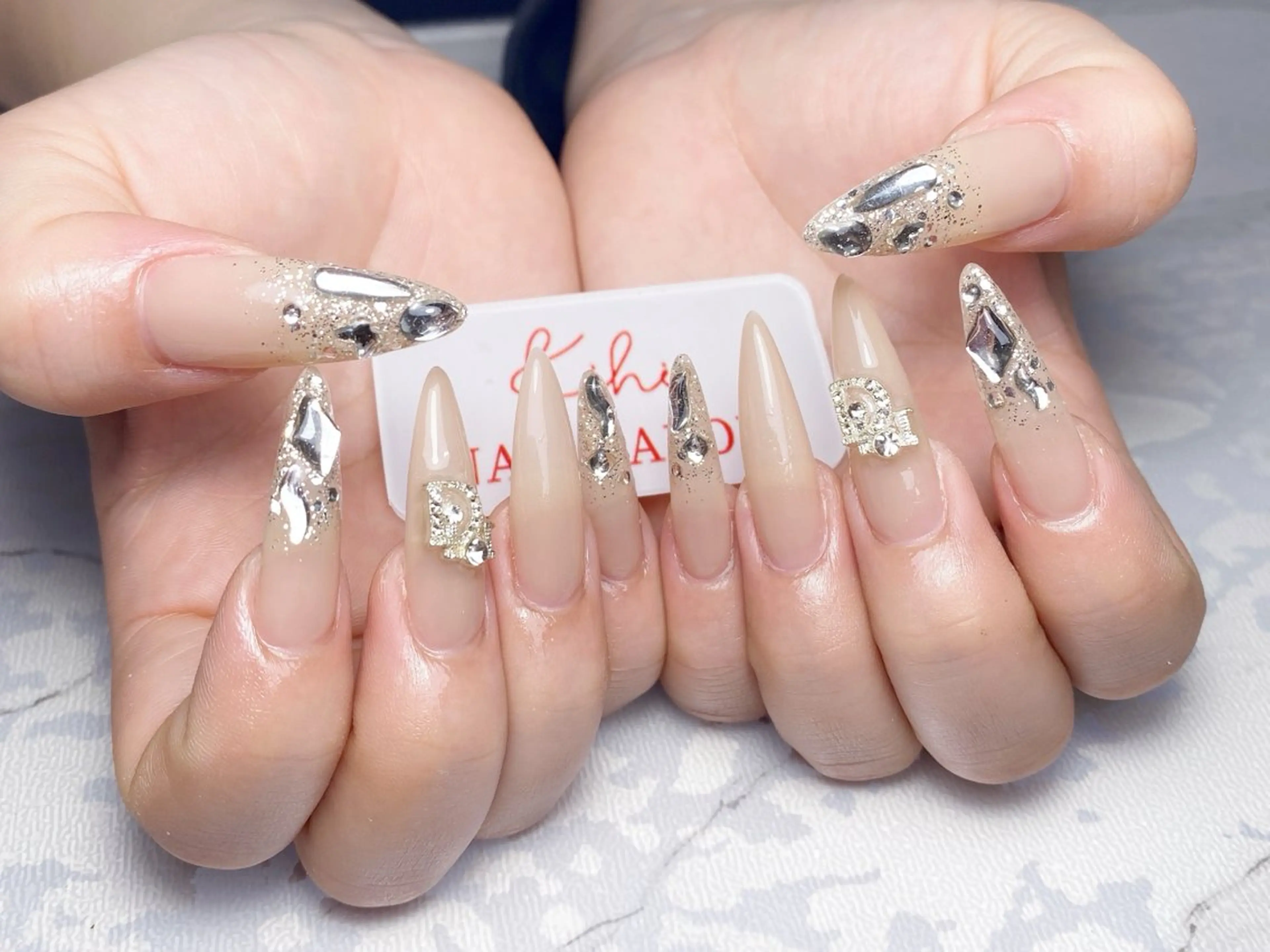 ネイル アートネイル フレンチネイル ジェルネイル グラデーション 韓国ネイル ハンドネイル 💕鈴木ユリ パラジェル/オフ無料のネイルデザイン