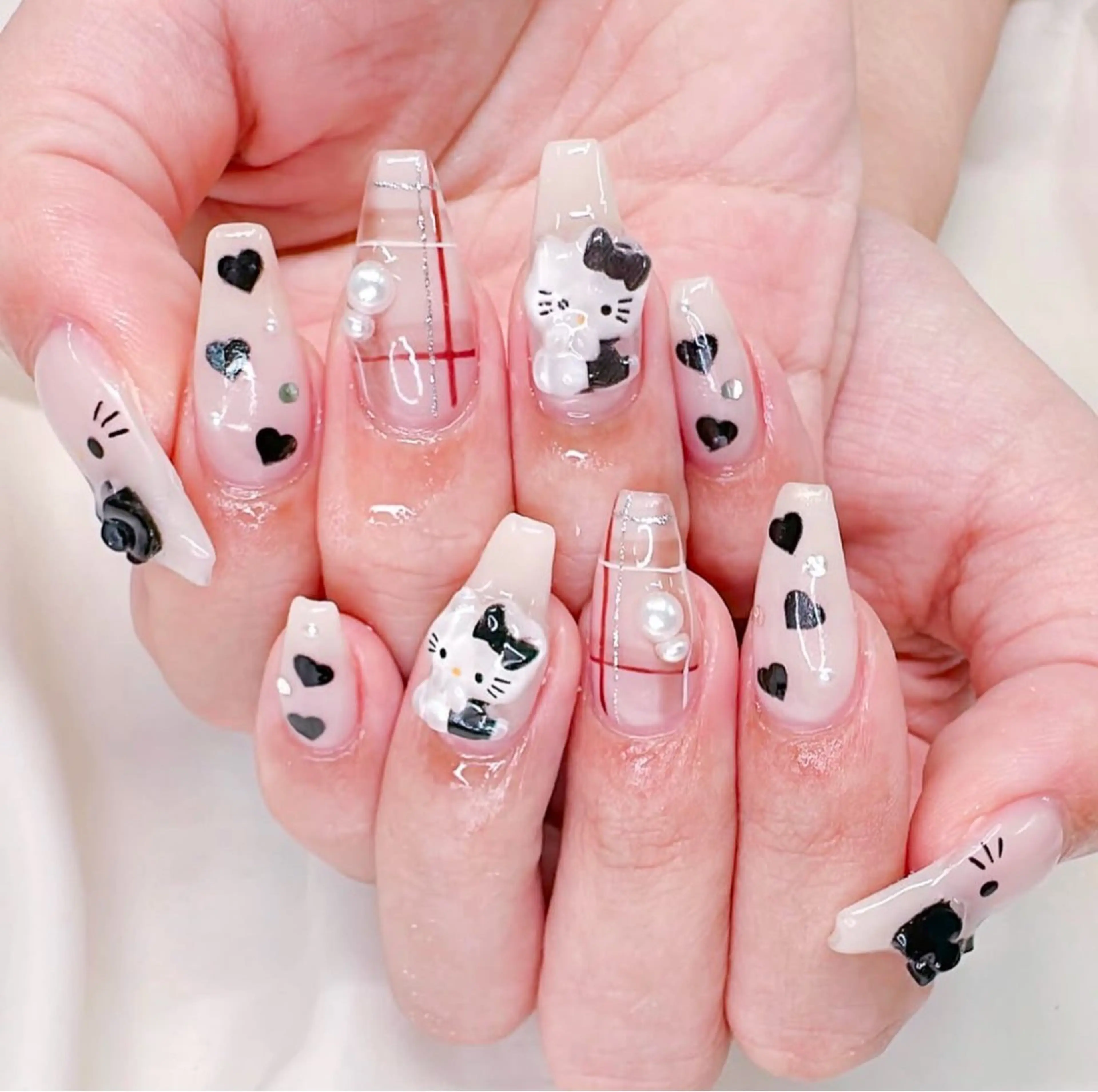 ネイル アニマル柄 オーロラネイル チークネイル フラッシュネイル ジェルネイル ハンドネイル Hinaa 池袋のネイルデザイン