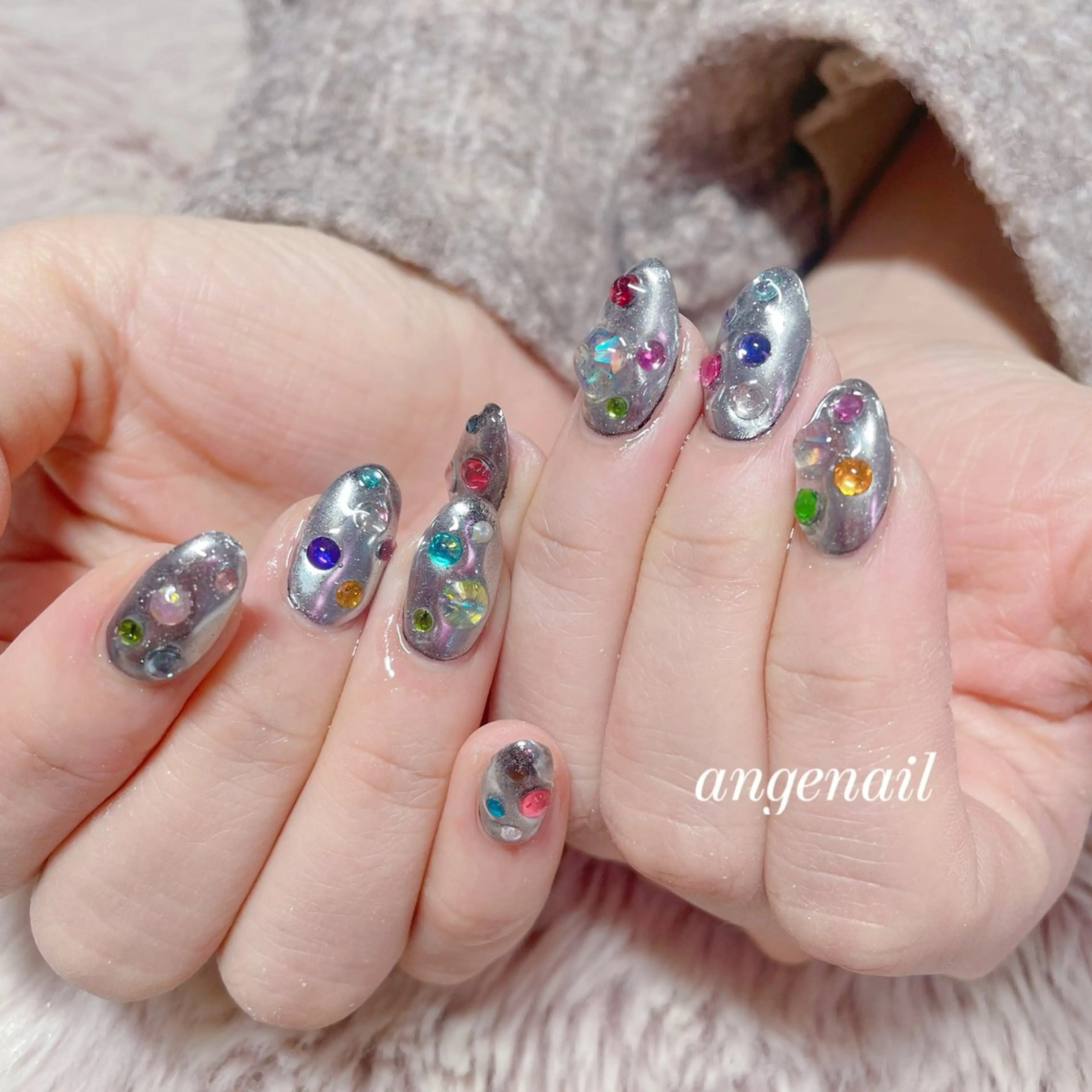 ネイル ハンドネイル オーナーネイリスト MAKIのネイルデザイン