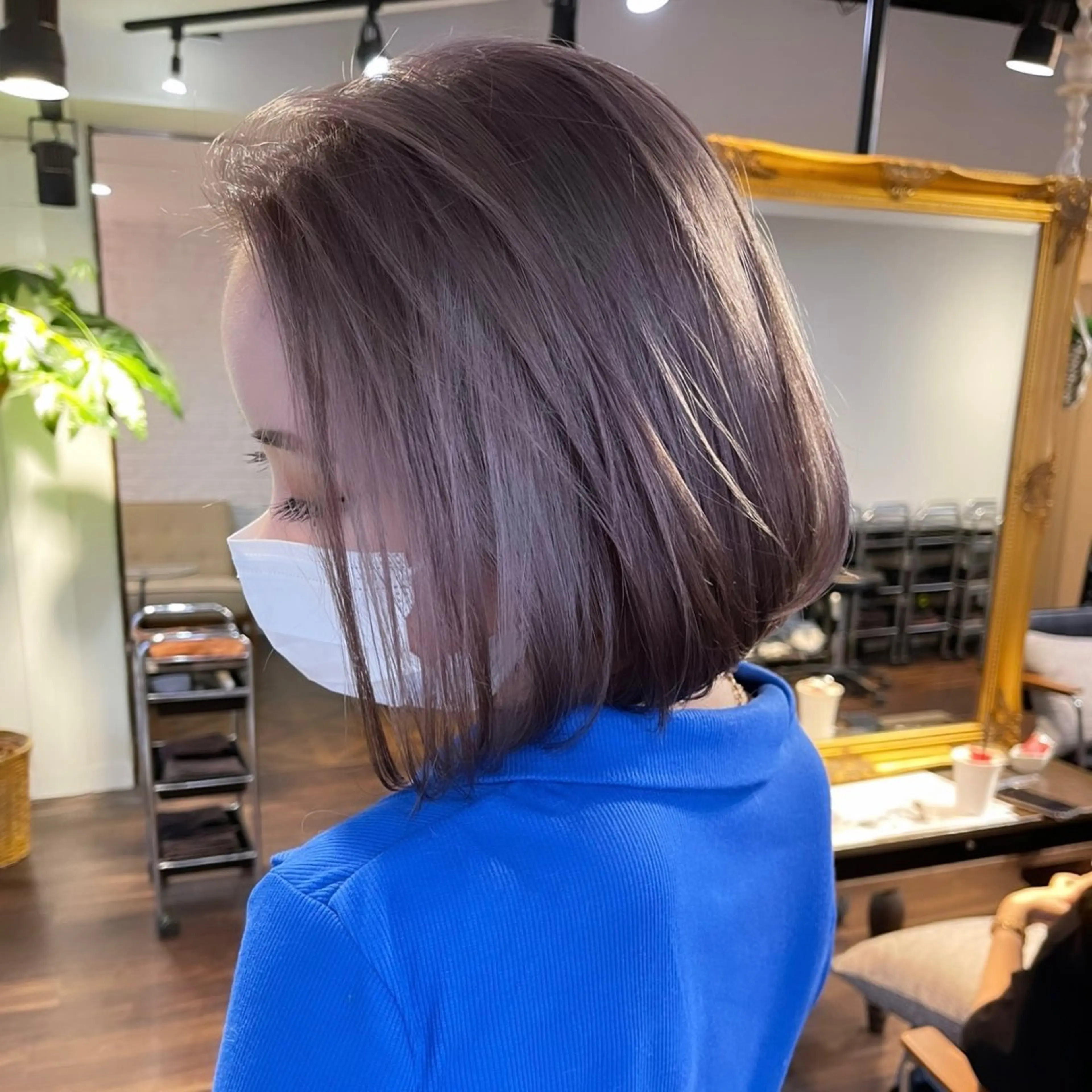 ショート カラー ベージュカラー デザインカラー ダブルカラー ハイトーンカラー イルミナカラー ボブ/ダブルカラー 縮毛矯正/支持多数のヘアスタイル