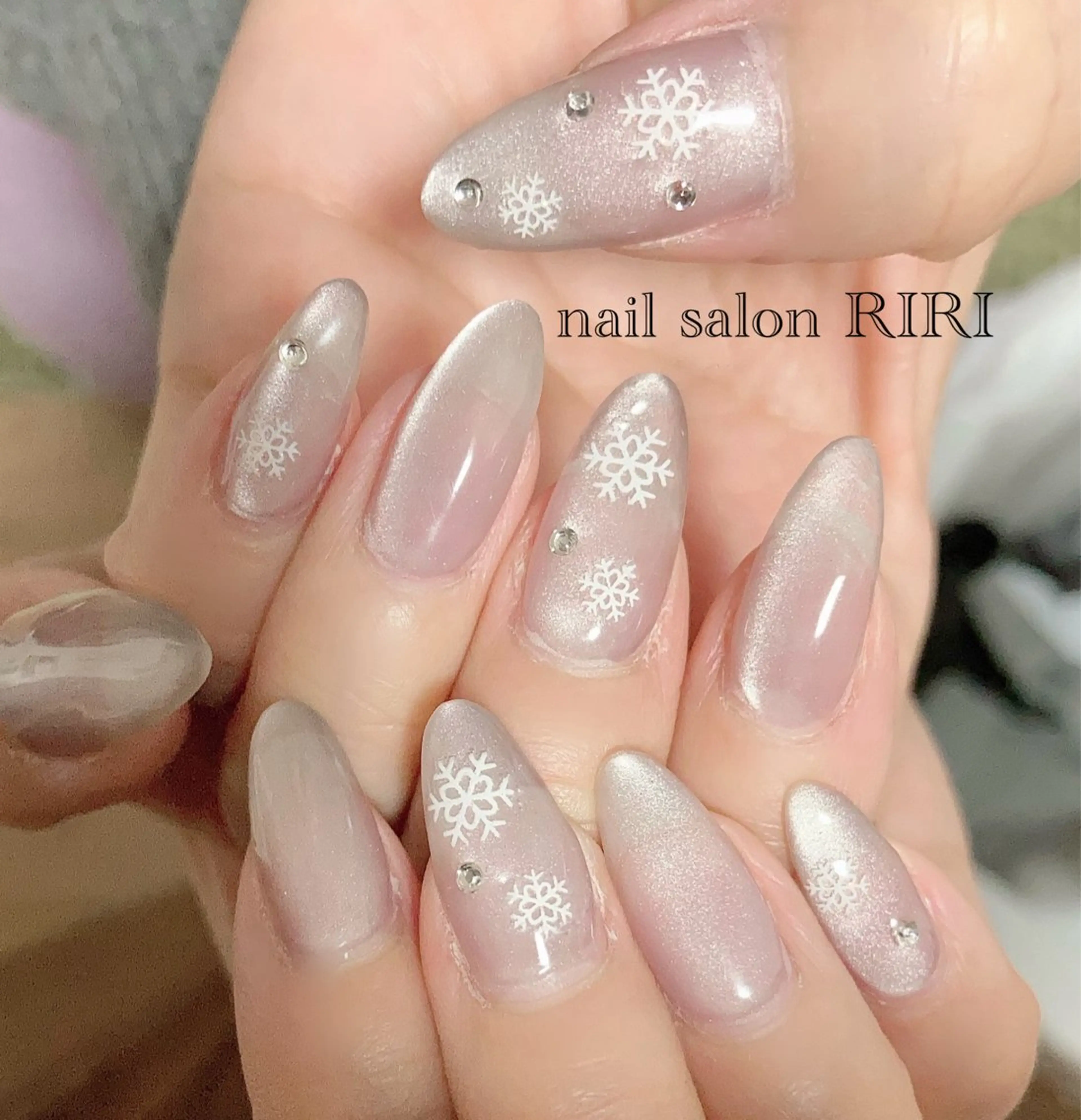 ネイル マグネットネイル RIRI リリのネイルデザイン