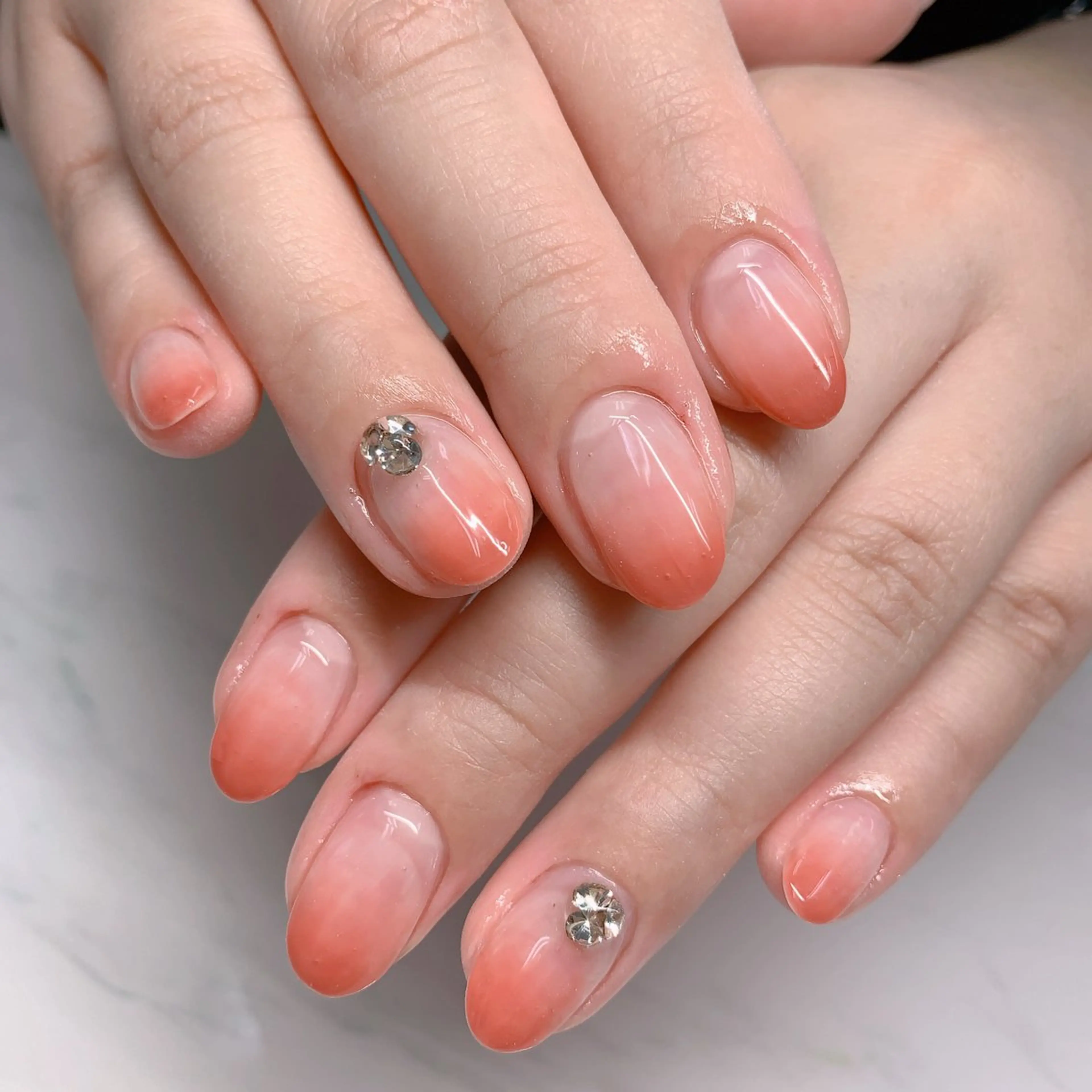 ネイル オーロラネイル 長さ出し フットネイル ジェルネイル キラキラネイル ハンドネイル インフィニティ ネイルサロンのネイルデザイン