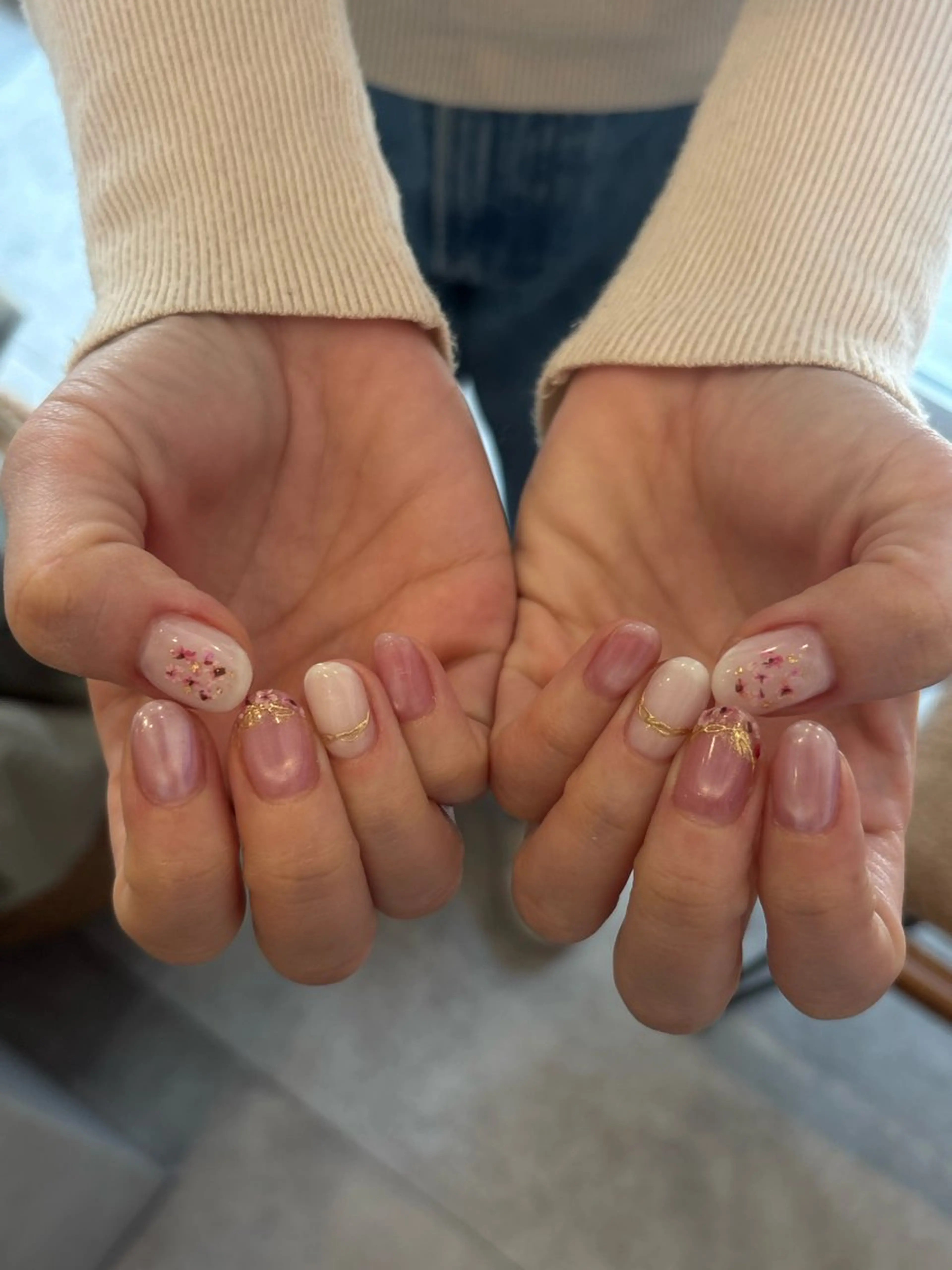 ネイル 透明感/y2k/ 美月⟡.· sofaのネイルデザイン