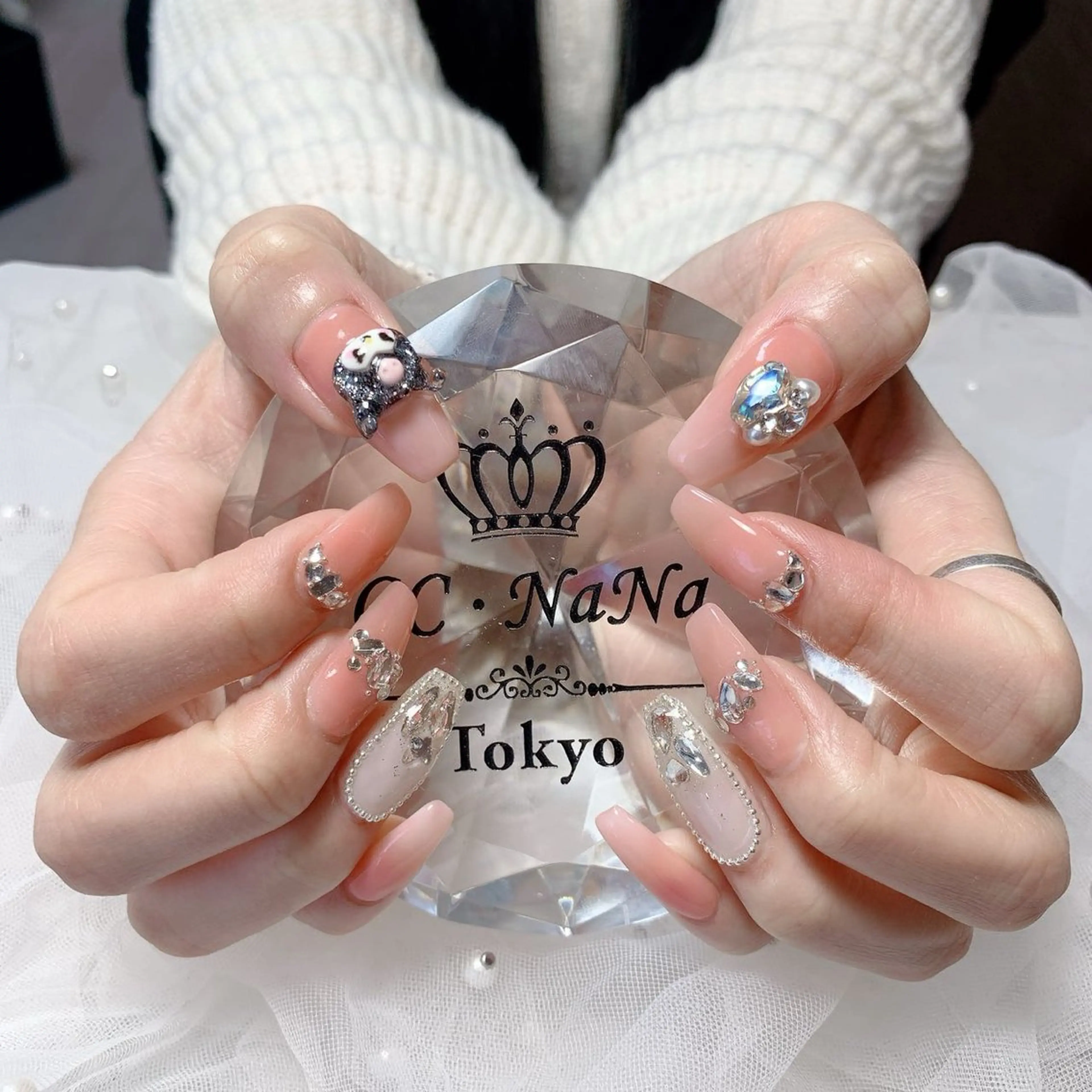 ネイル ハンドネイル 💎CC・NaNa 韓国風ネイル🌙Cのネイルデザイン