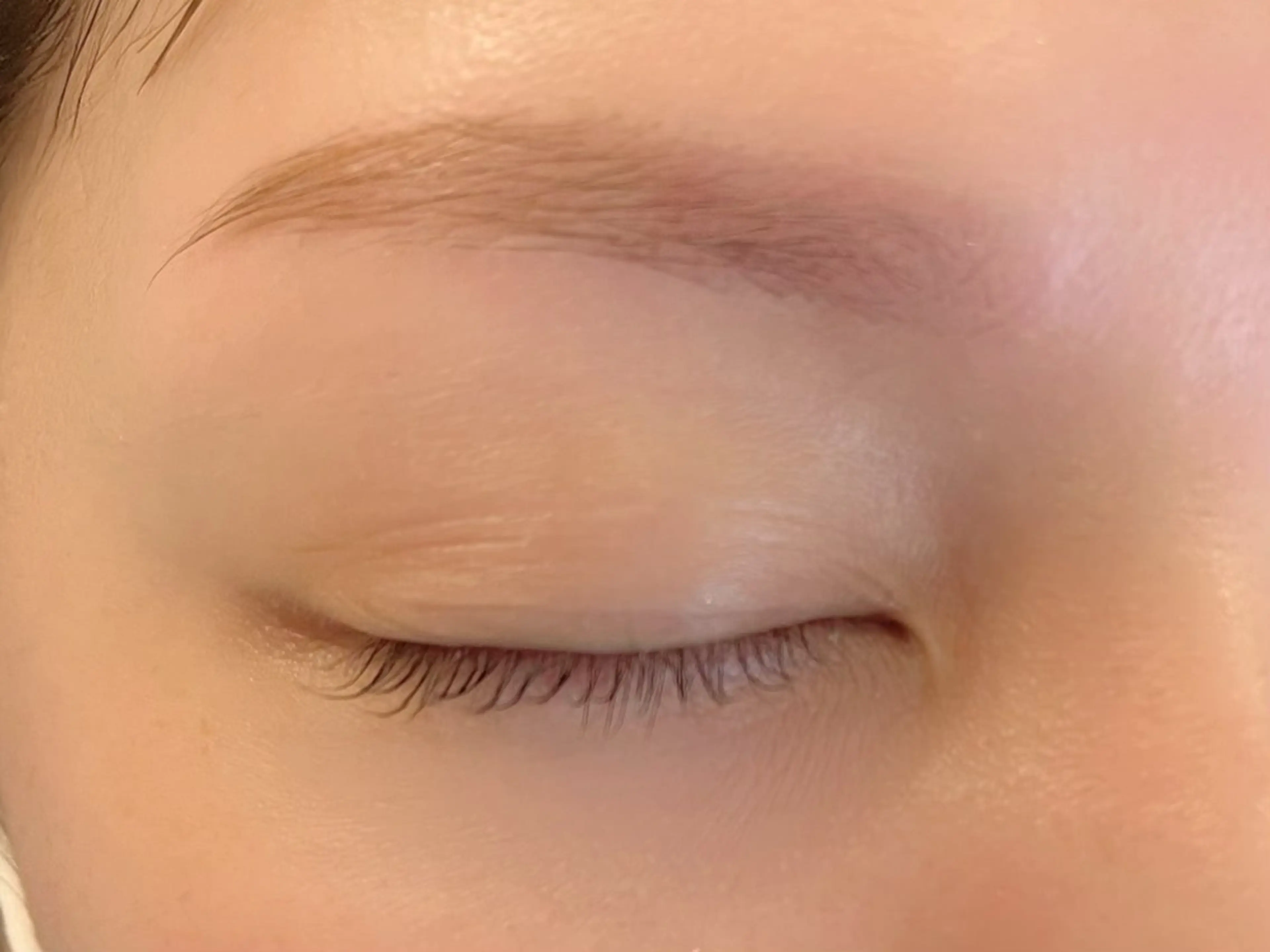 🌟髪色、肌色に似合わせるブロウカラー🌟（他メニューに追加の場合￥1,650でご案内）の写真