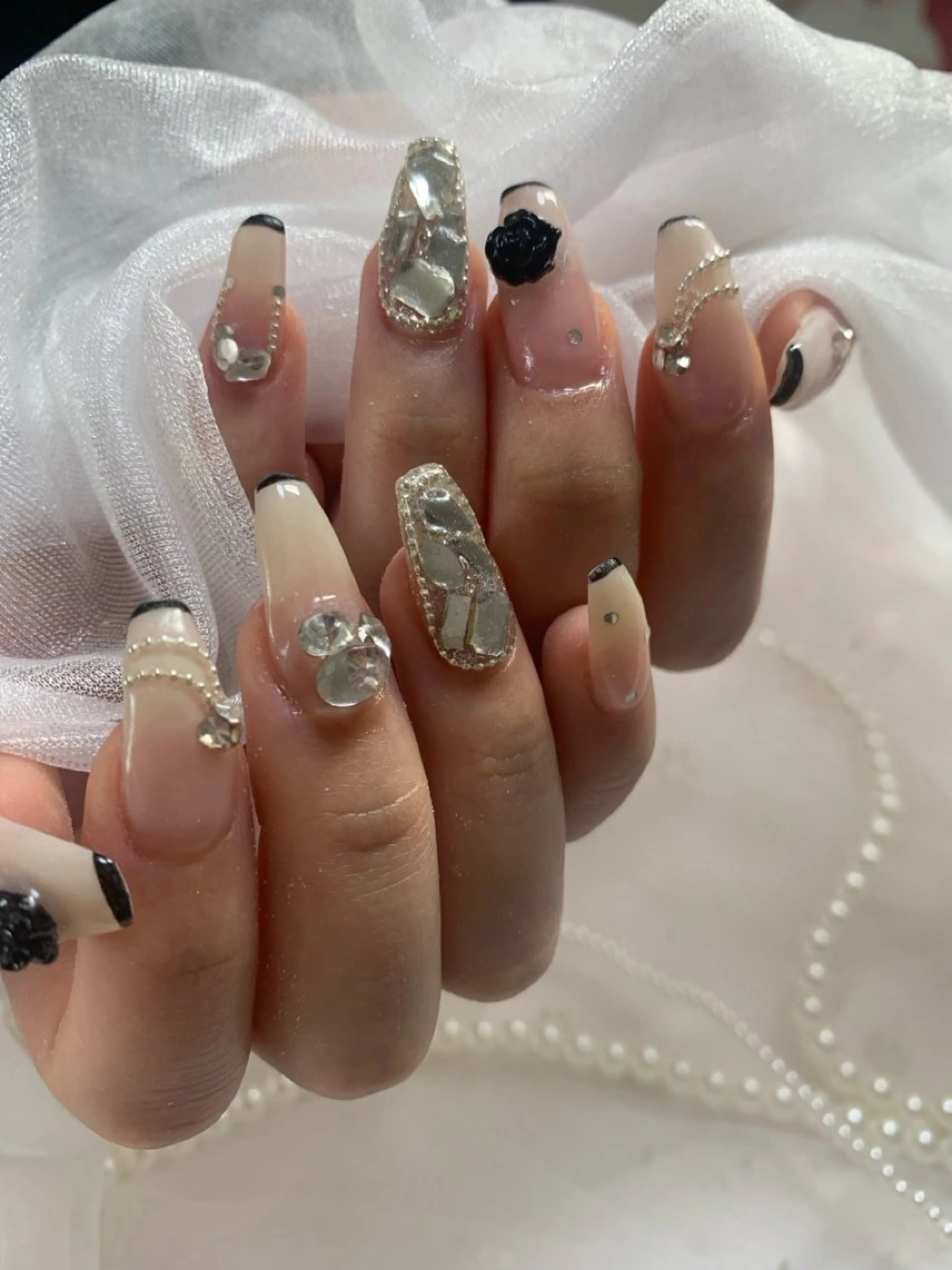 ネイル Nails wisBlancaのネイルデザイン