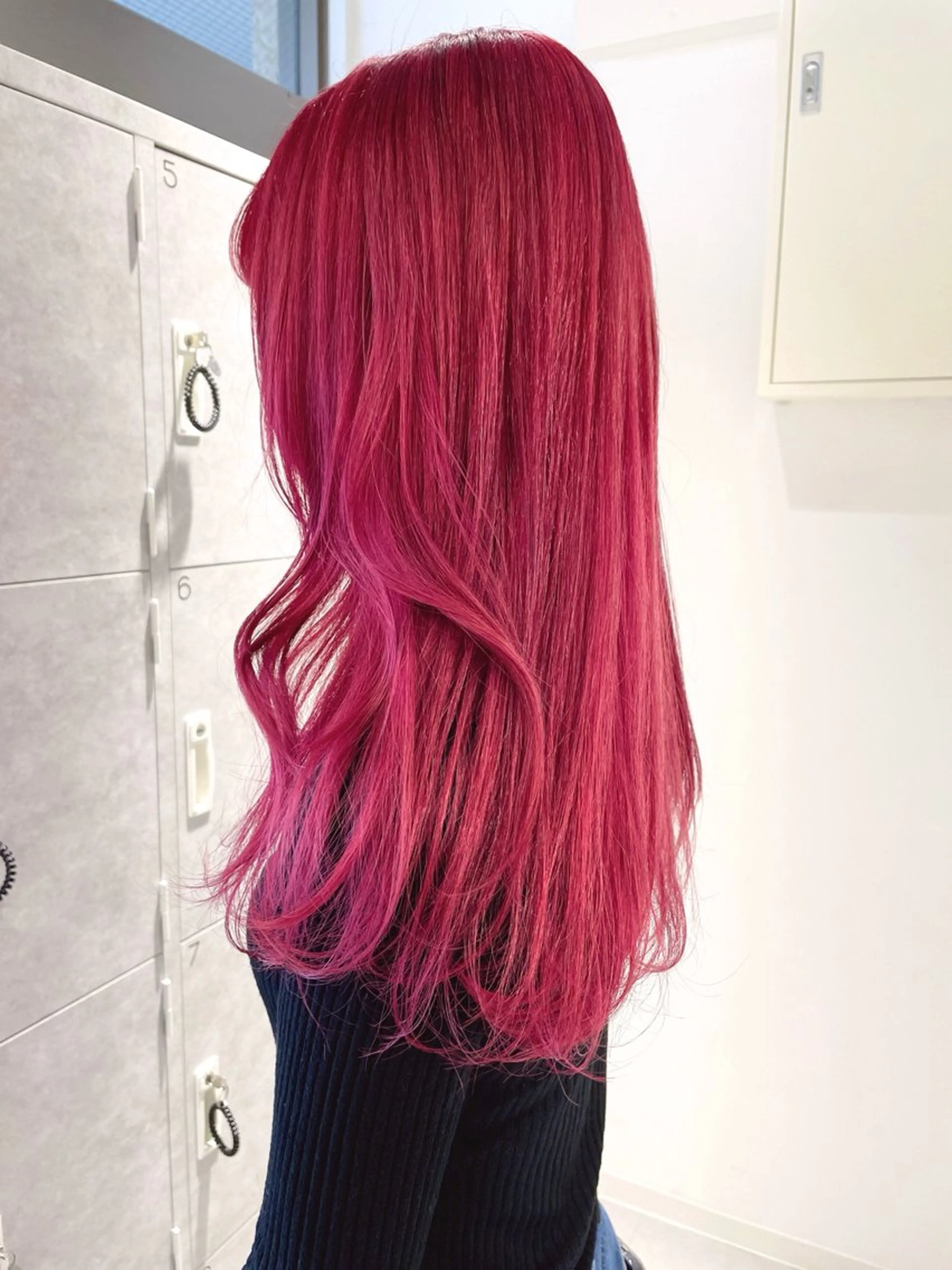 ロング カラー ダブルカラー,透け カラーHINARIのヘアスタイル