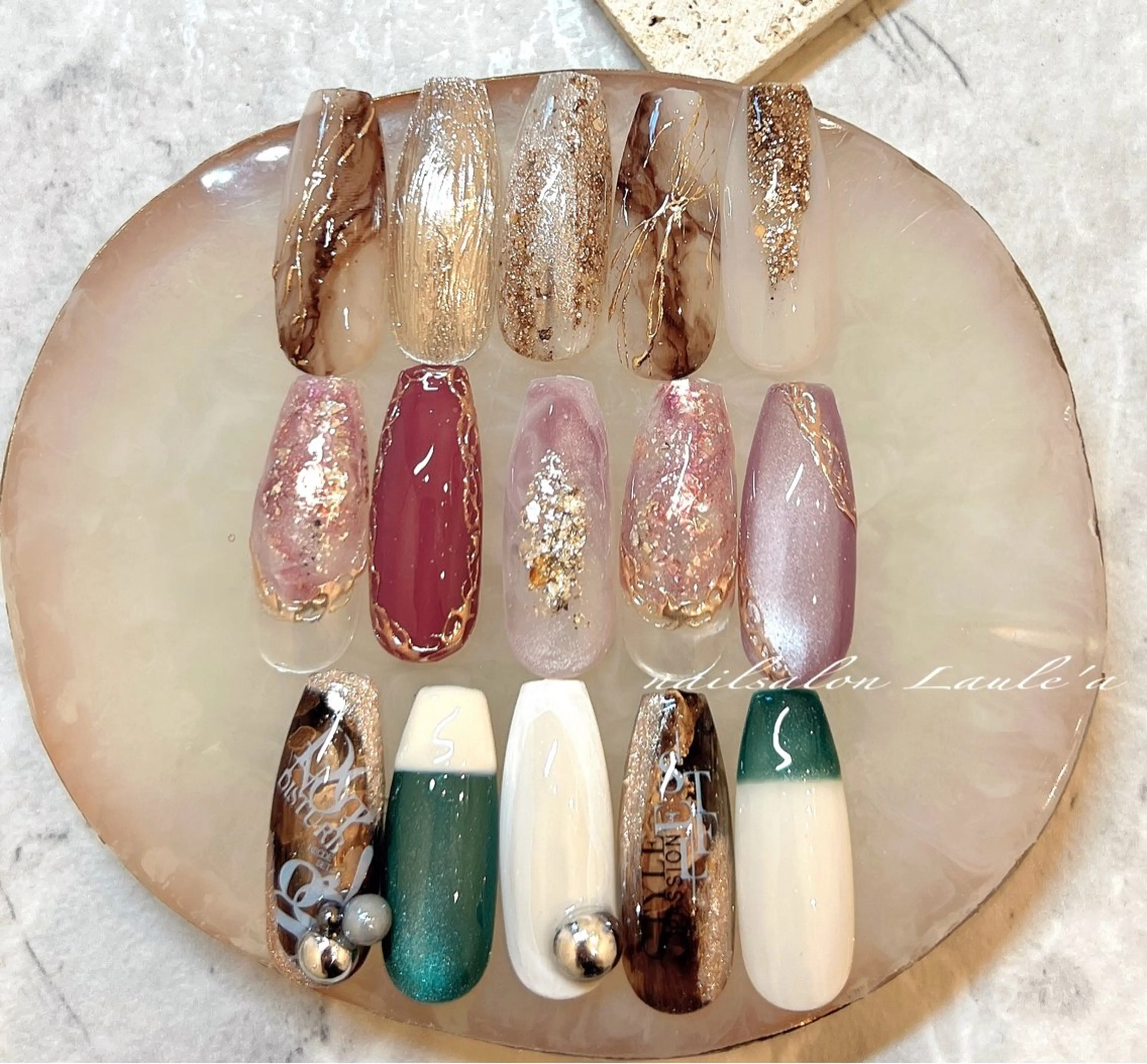 ネイル フットネイル nailsalon Laule'aのネイルデザイン