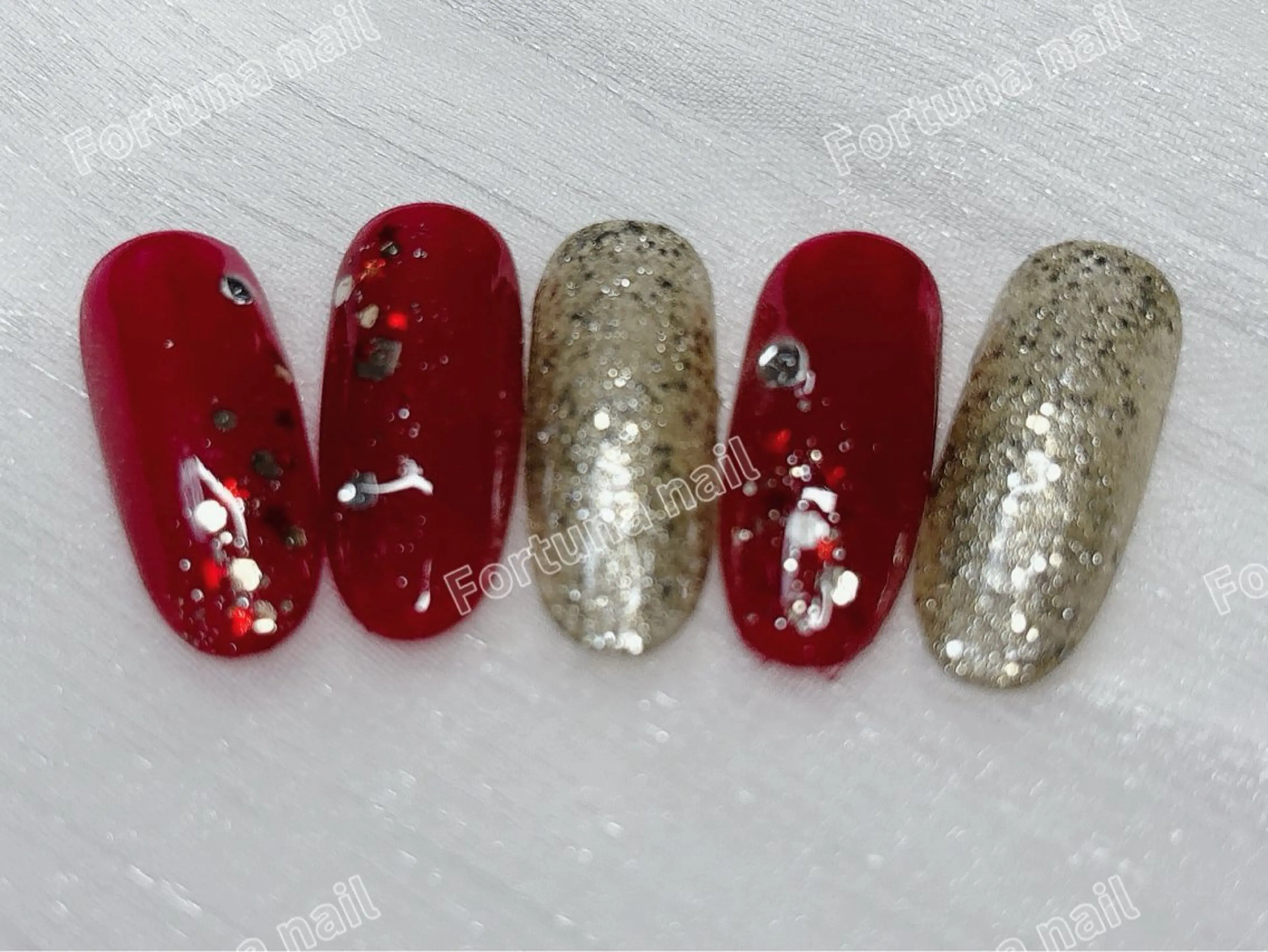 ネイル ハンドネイル Nail •Head スパFortunaのネイルデザイン